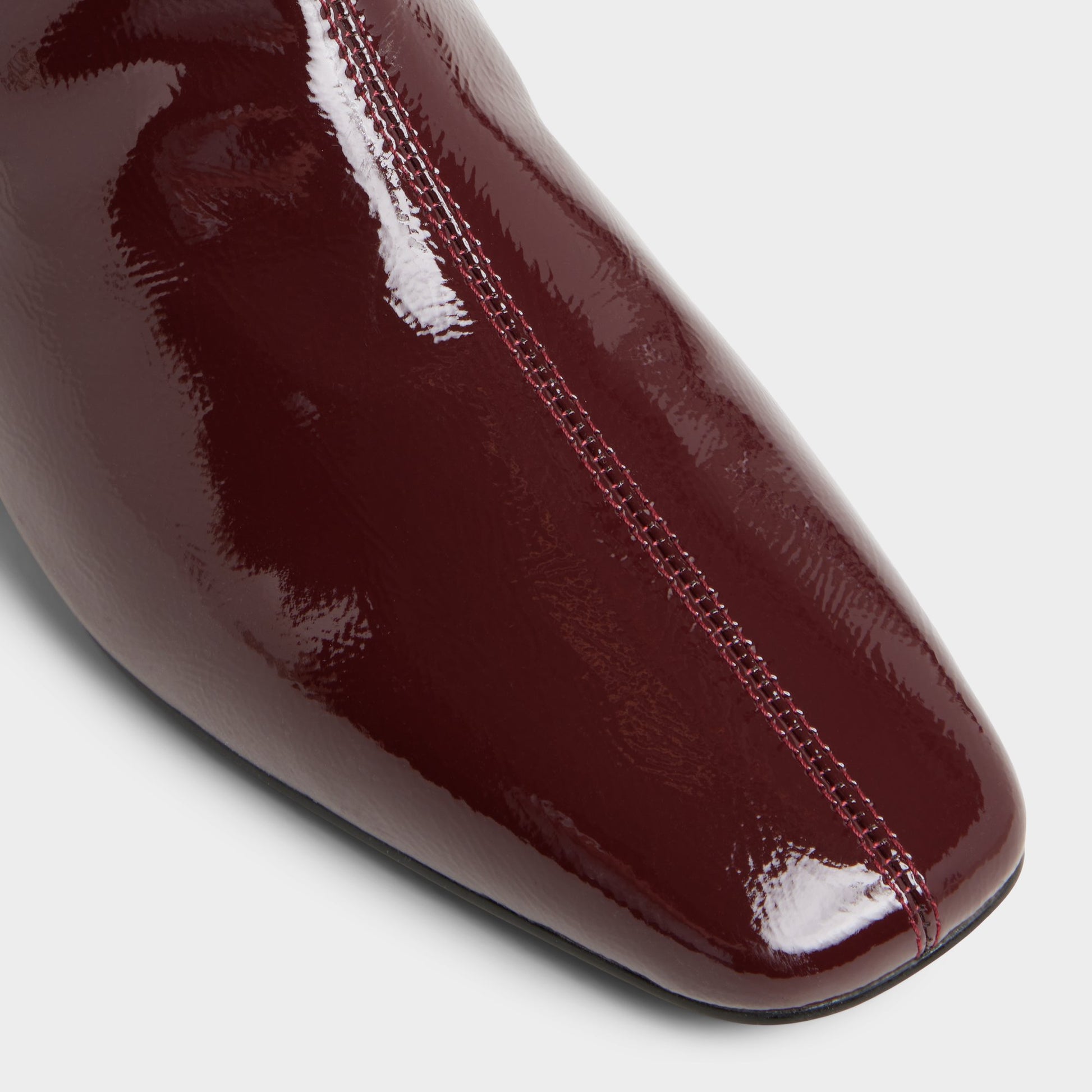 Close-up of the Dark Red Katrina