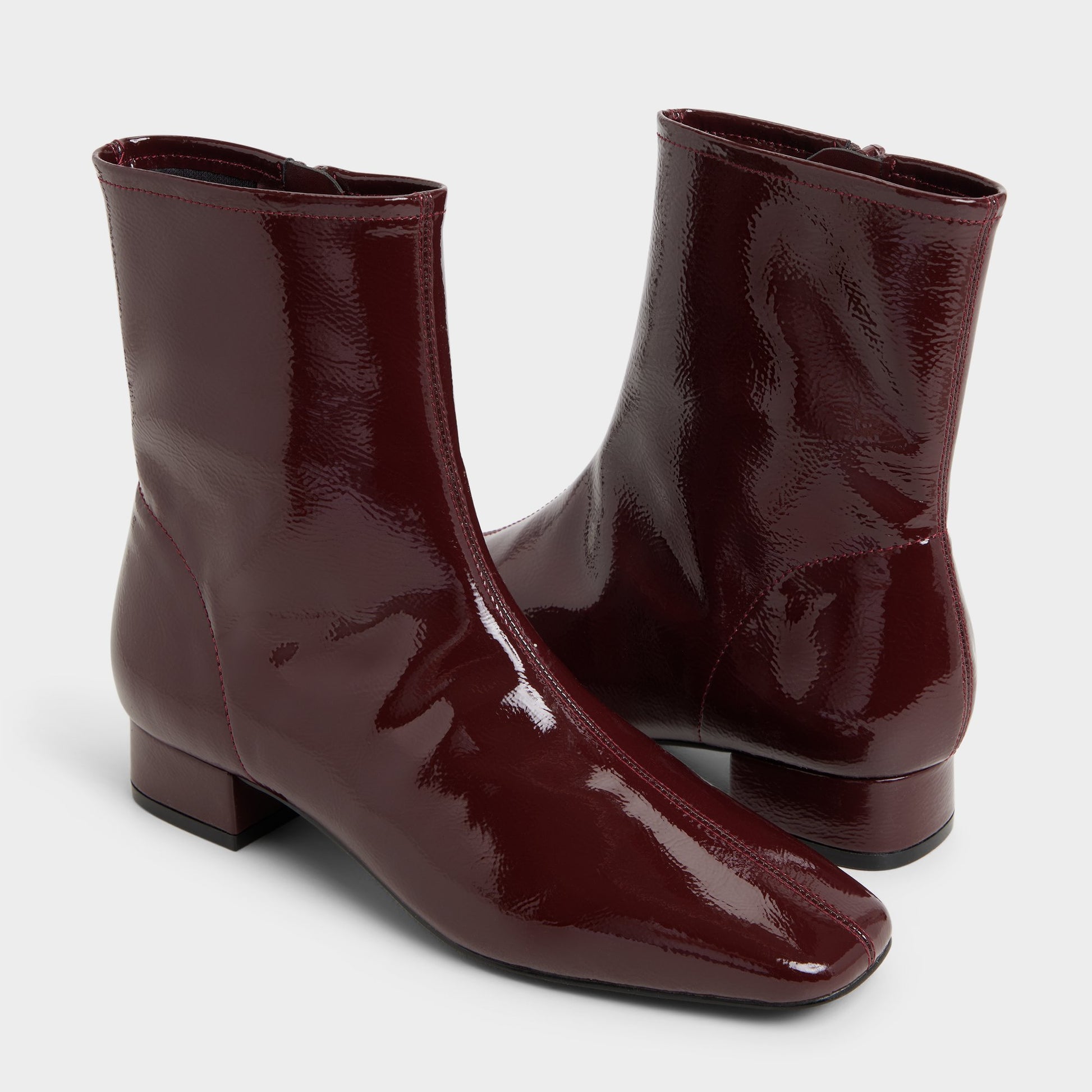 Highlighted view of a pair of Dark Red Katrina s