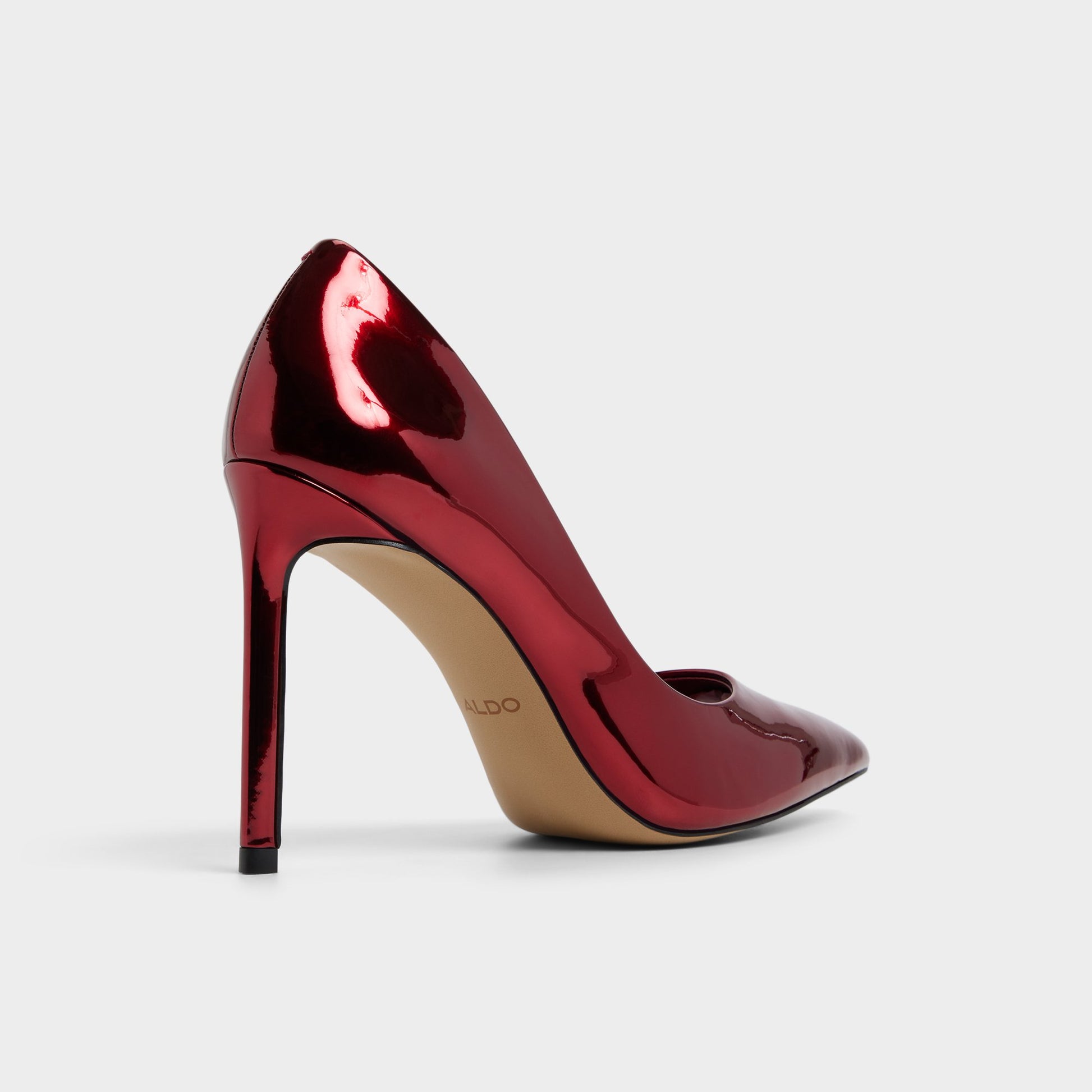 Three-quarter angle of Medium red Stessy2.0 Pump's back side