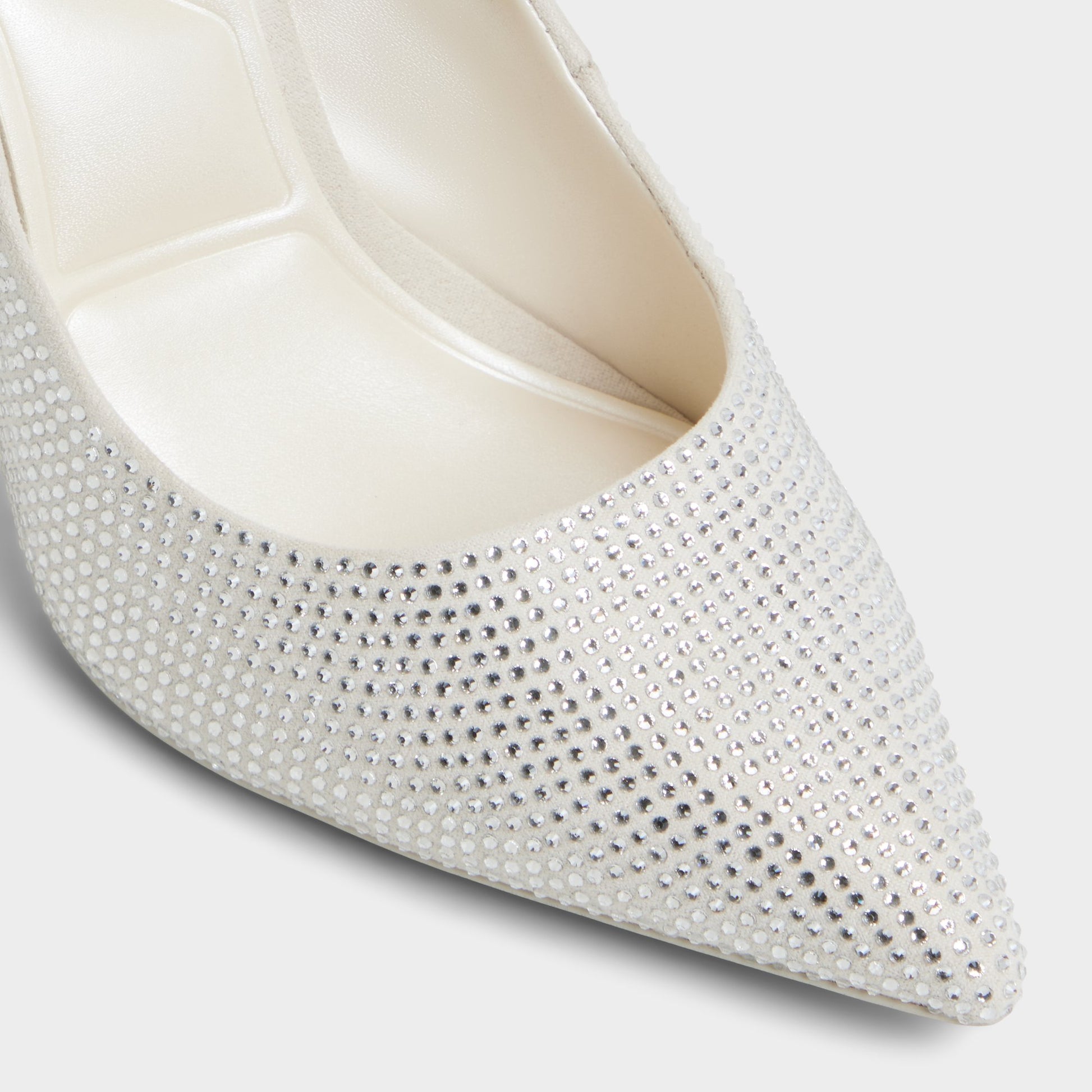 Close-up of the Other white Stessy2.0 Pump