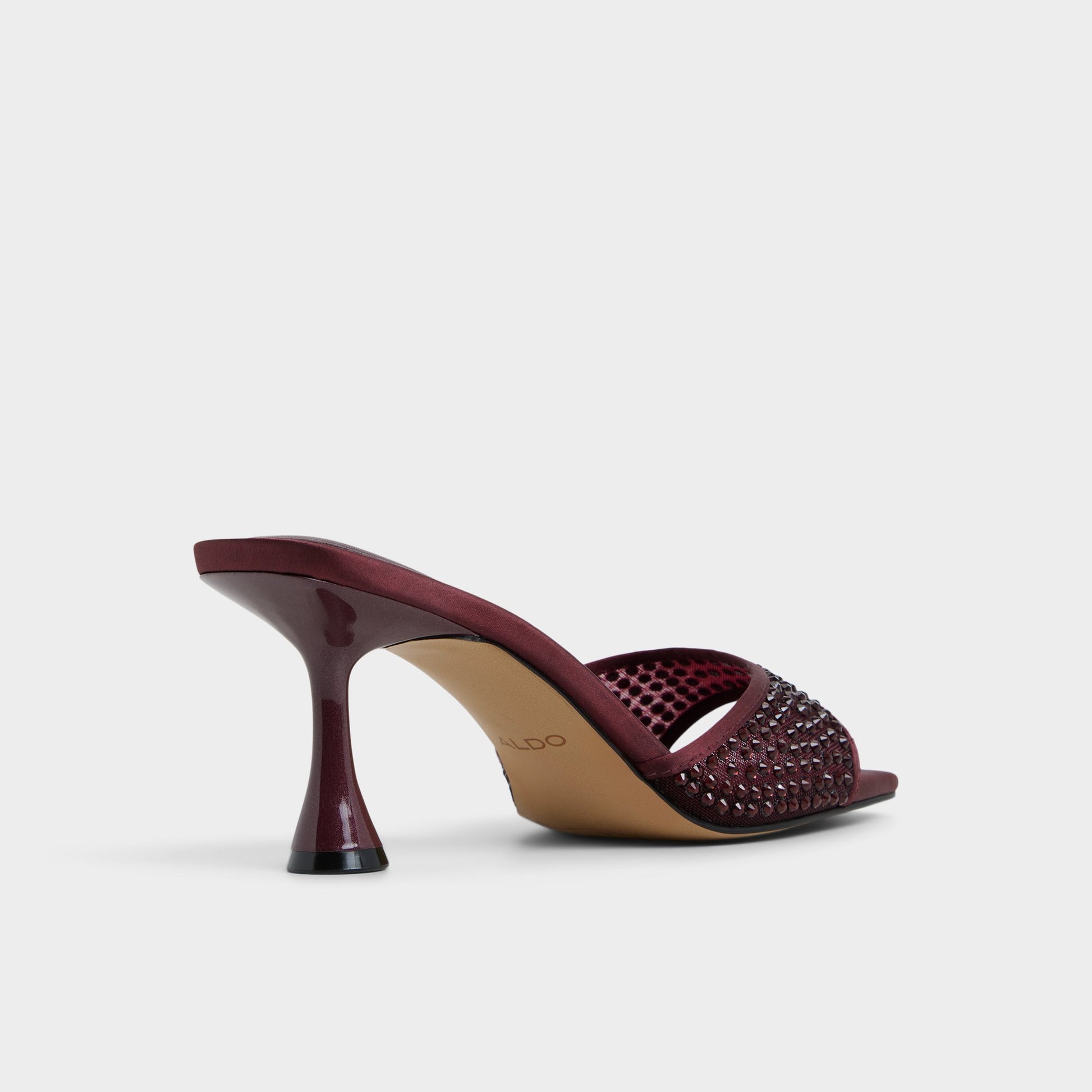 Three-quarter angle of Bordo Agatha Heeled mule's back side