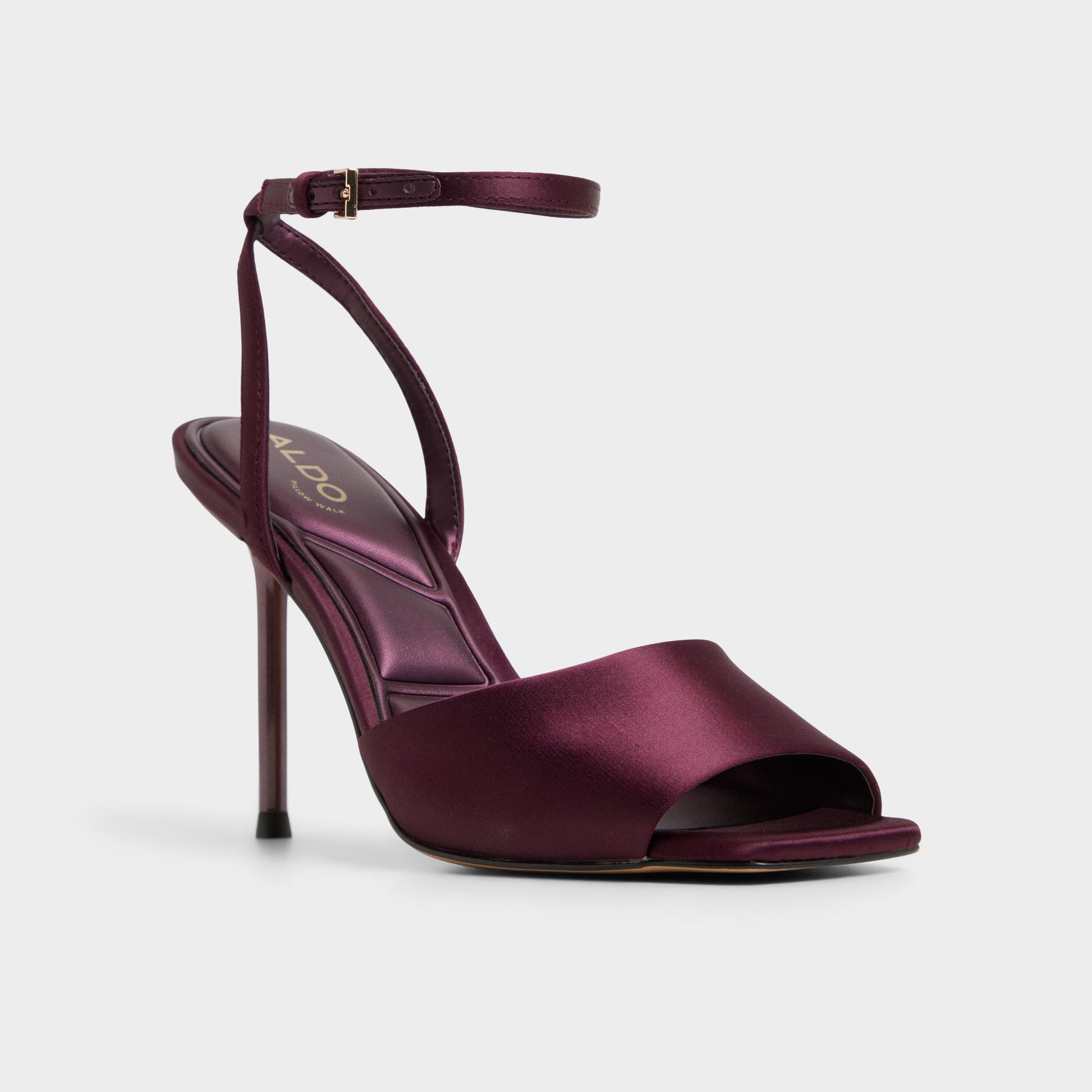 Three-quarter angle of Bordo Kaiasien Strappy heeled sandal's front side