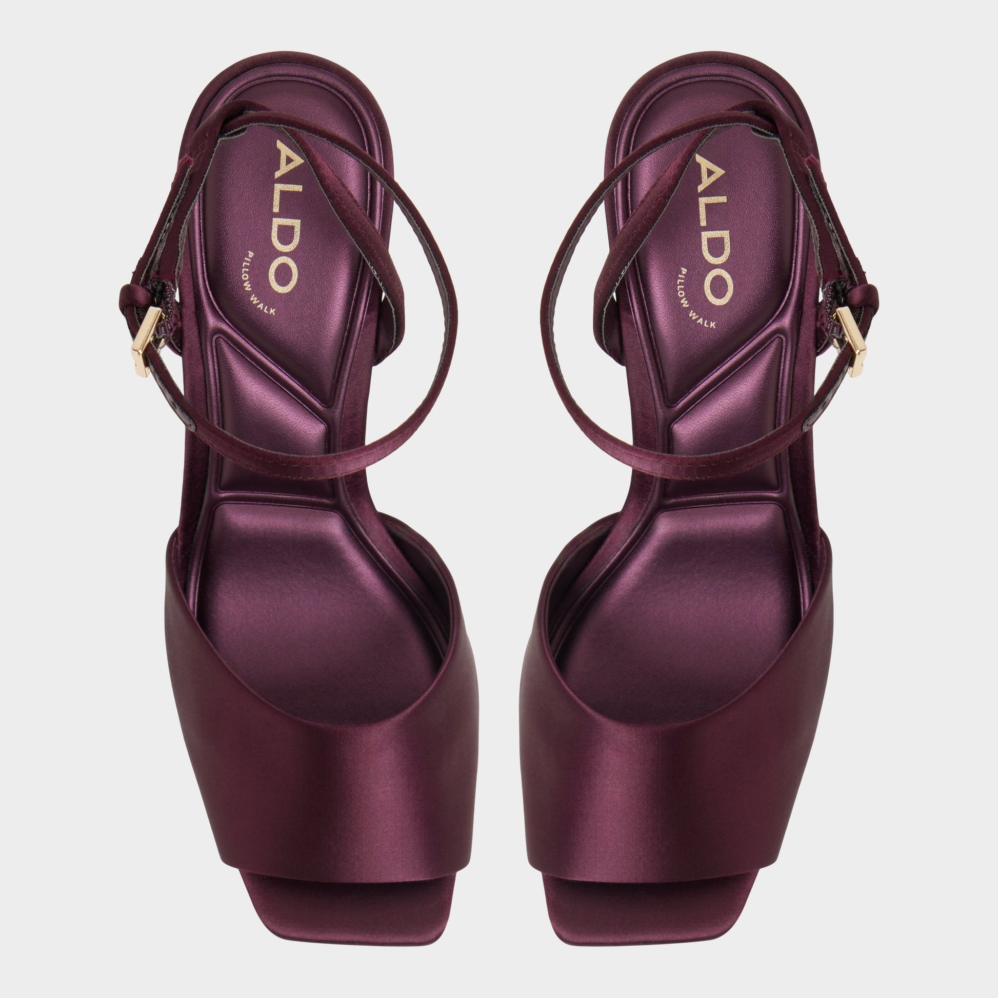 Top-down view of the Bordo Kaiasien Strappy heeled sandal