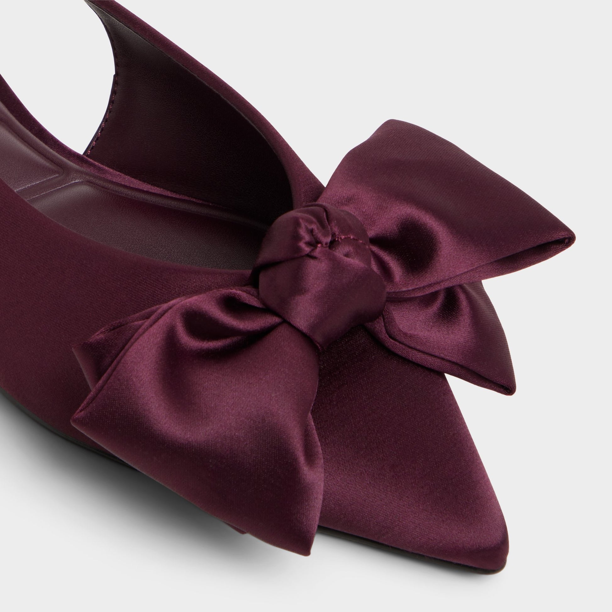 Close-up of the Bordo Festive Slingback ballerina
