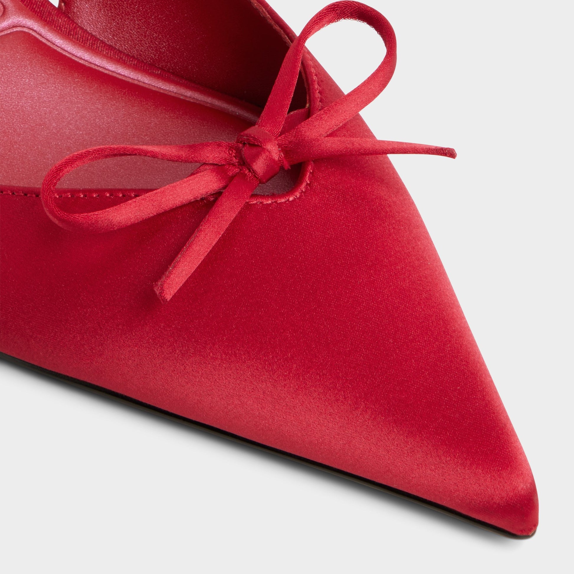 Close-up of the Dark red Azizza Slingback heel