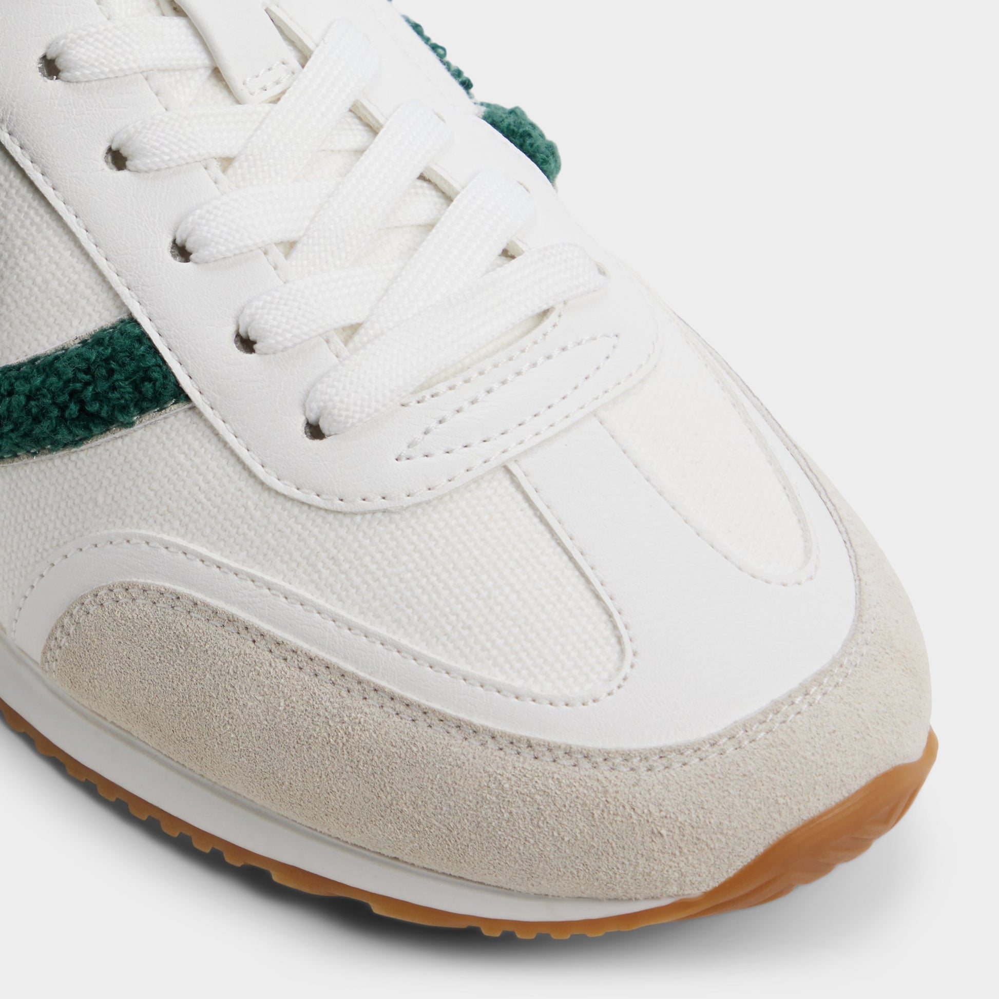 Close-up of the White Hawkinshigh Men's sneaker