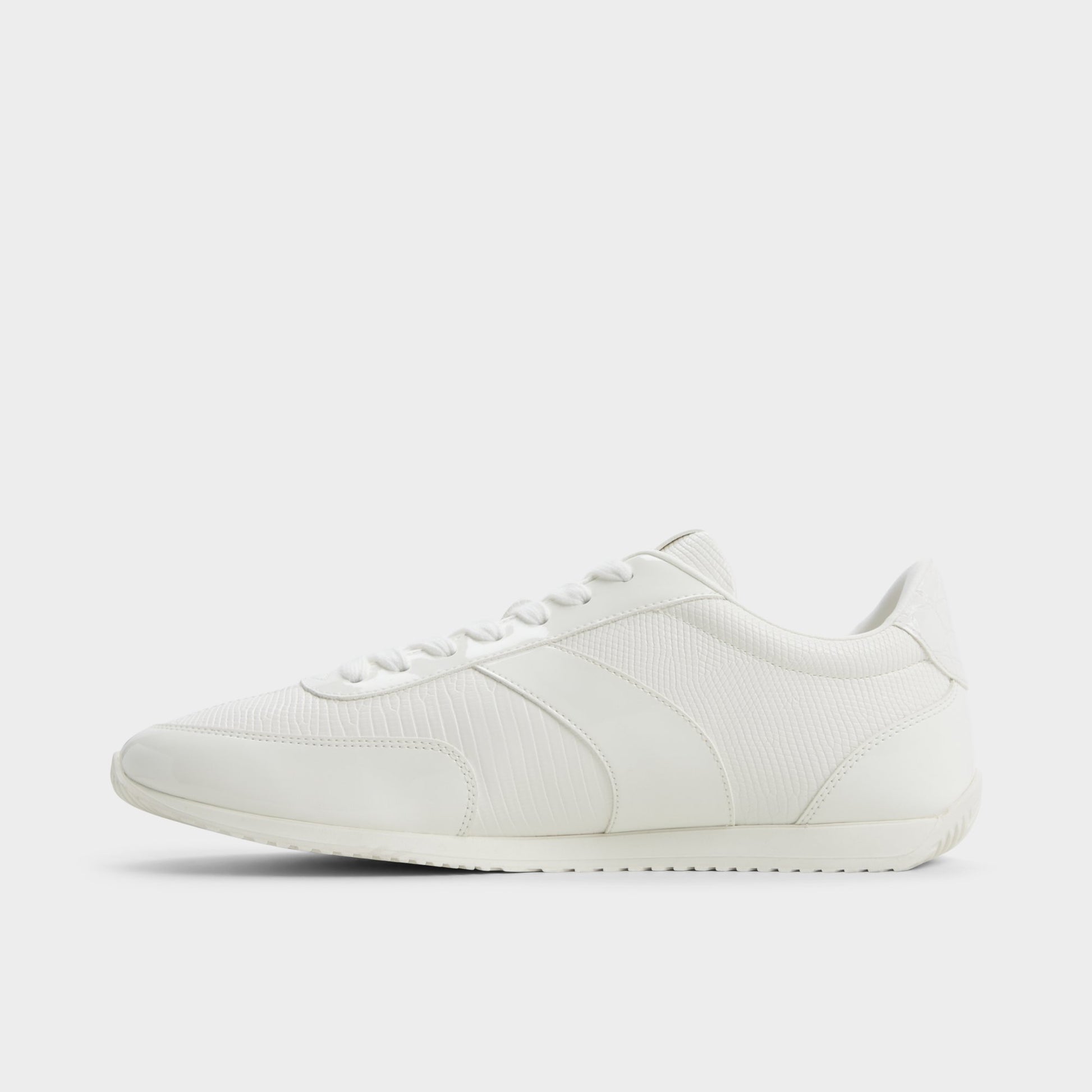 Side view of White combo Nathaniel Low top sneaker