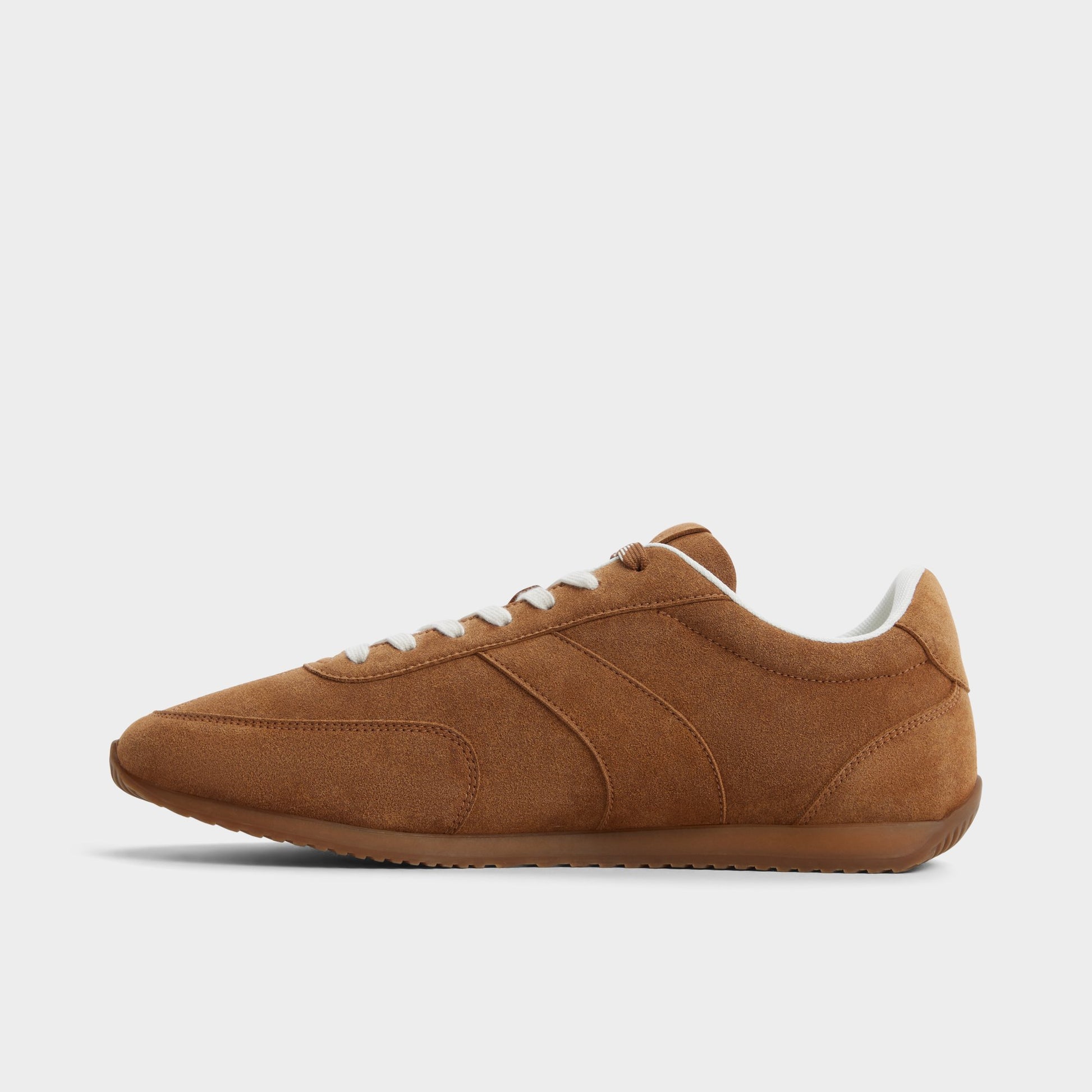 Side view of Light brown Nathaniel Low top sneaker