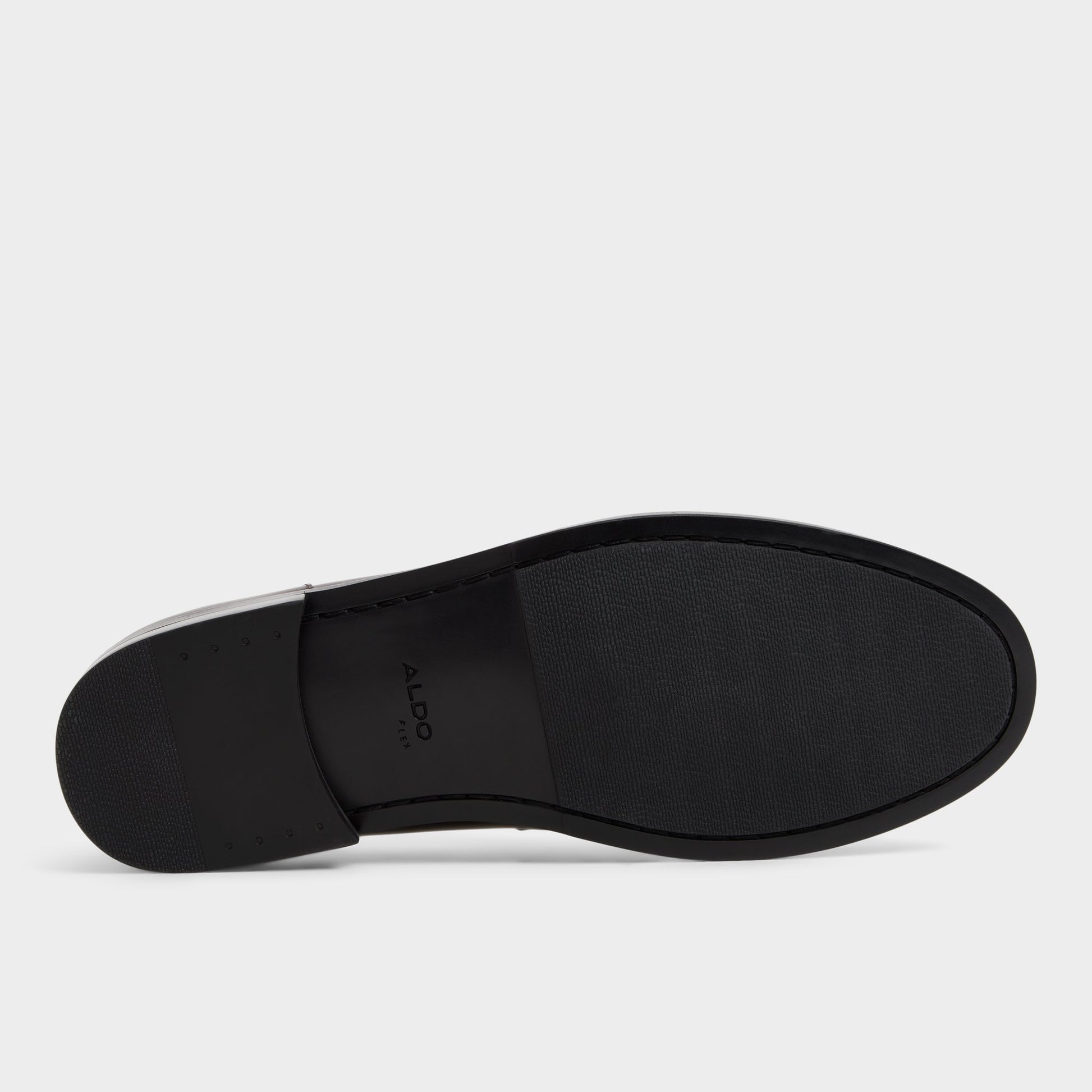 View of Bordo Kieran Loafer's sole