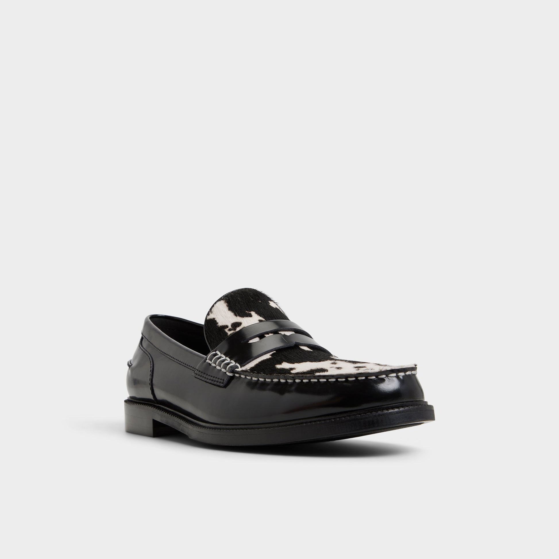 Three-quarter angle of Black combo Kieran Loafer's front side
