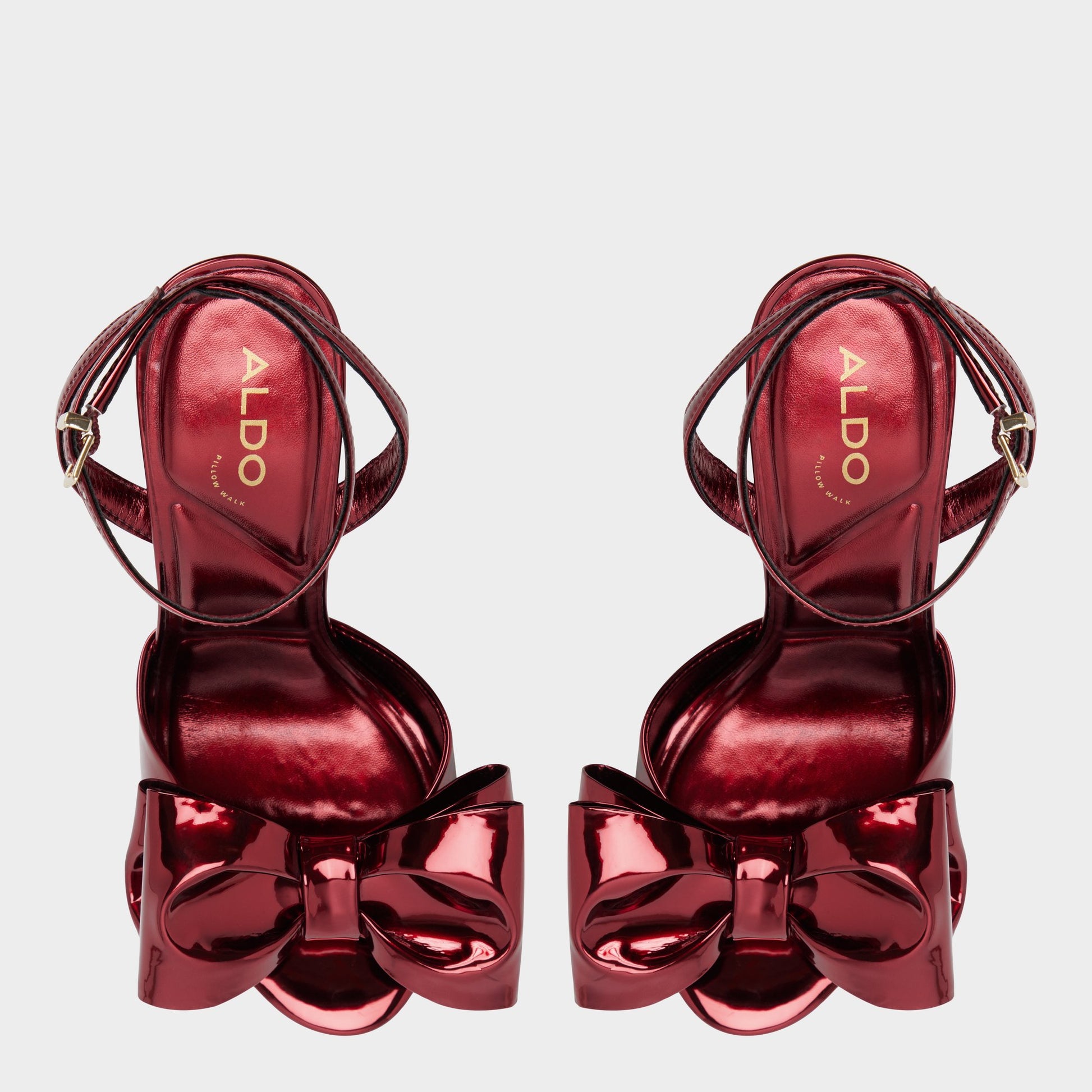 Top-down view of the Medium Red Tinsletta Heeled sandal