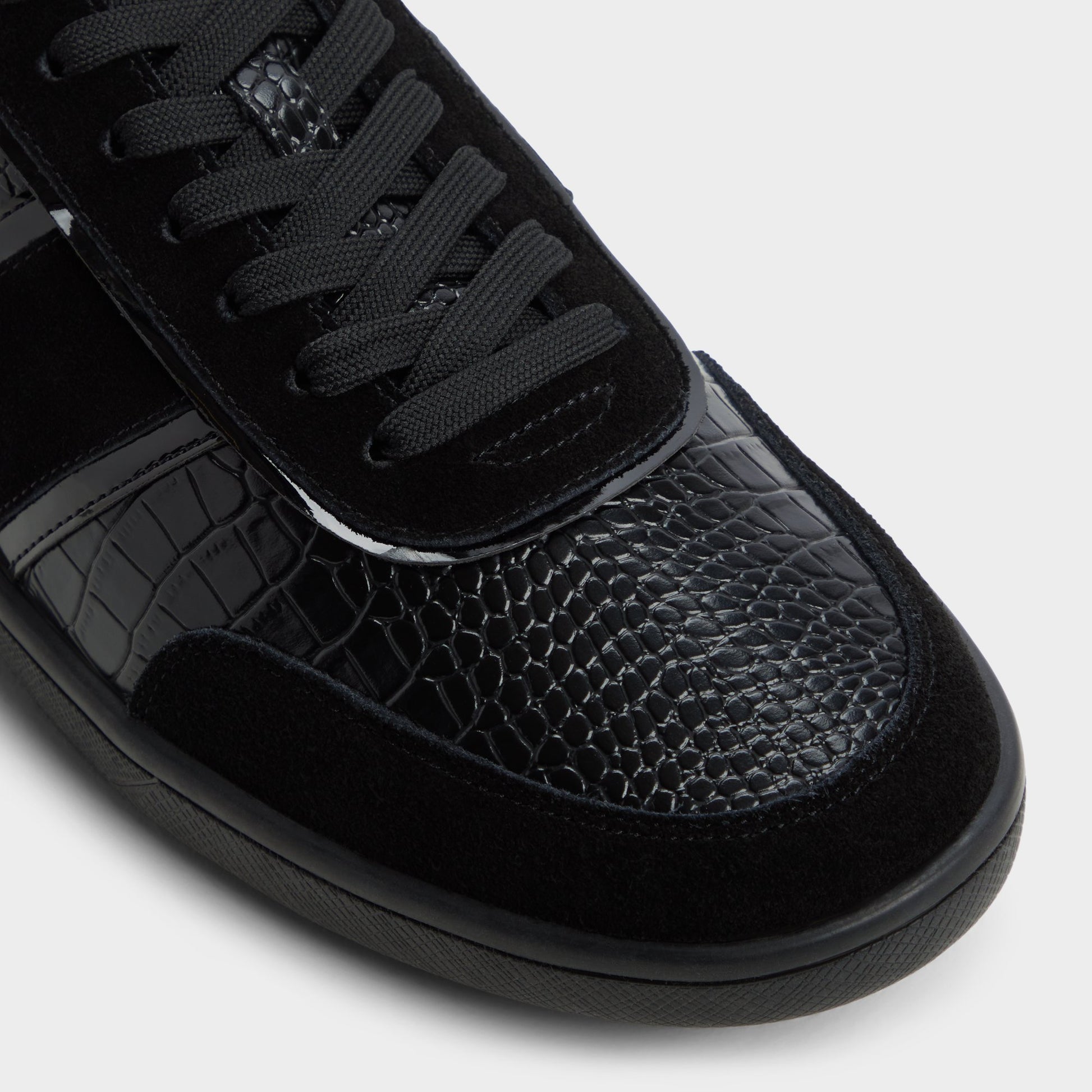 Close-up of the Black Combo Uptown Low top sneaker