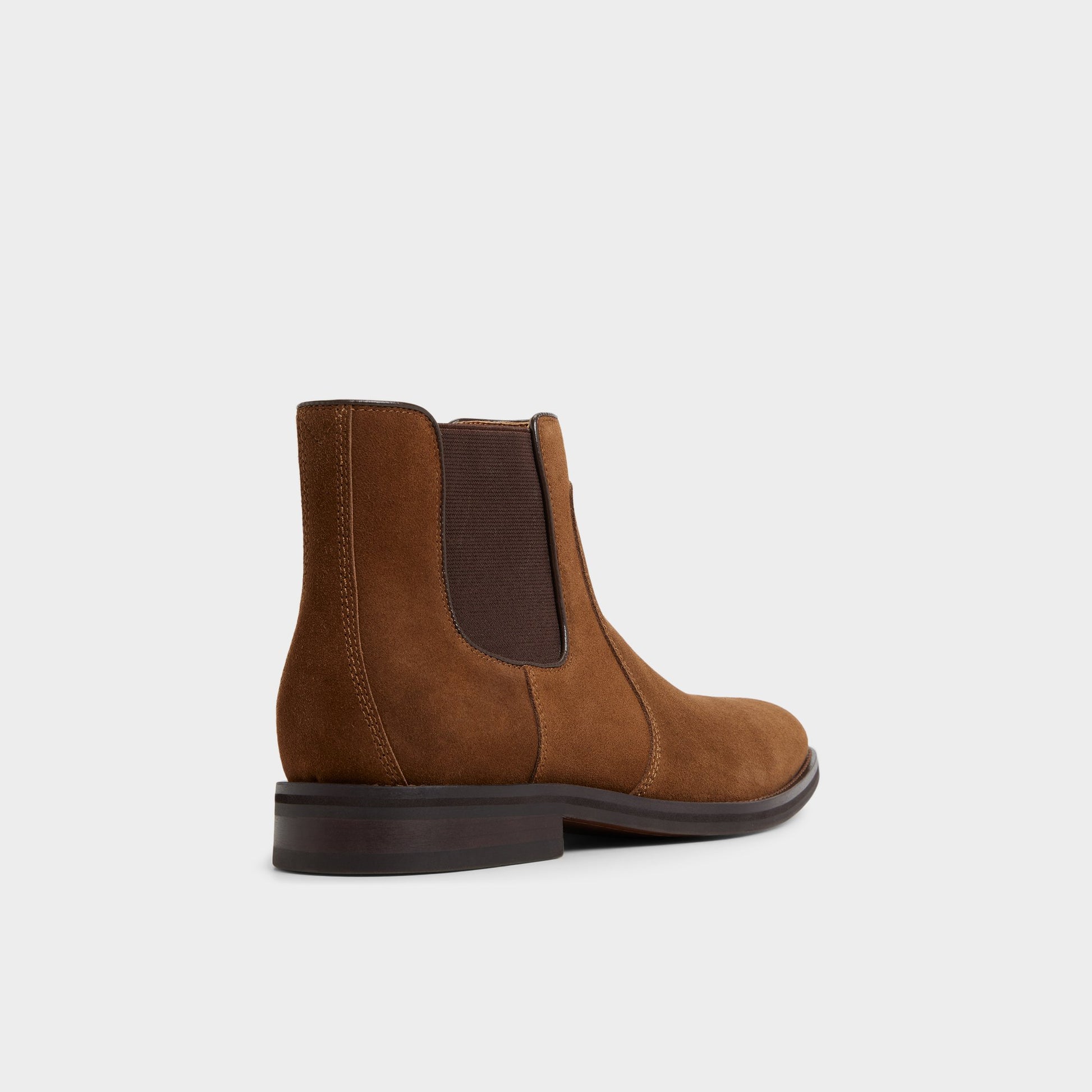 Three-quarter angle of Medium Brown Hunter Chelsea boot's back side