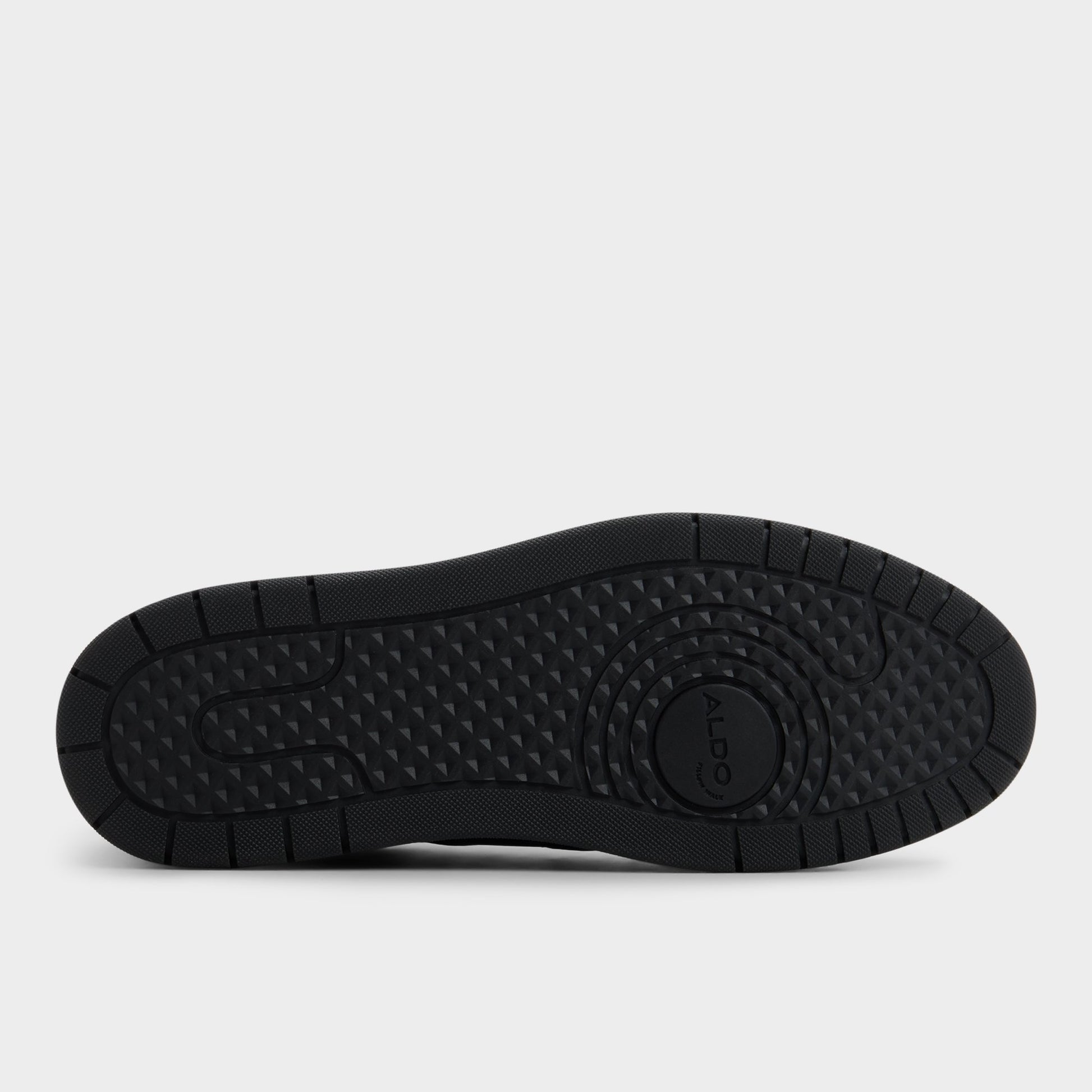 View of Black Kian Low top sneaker's sole