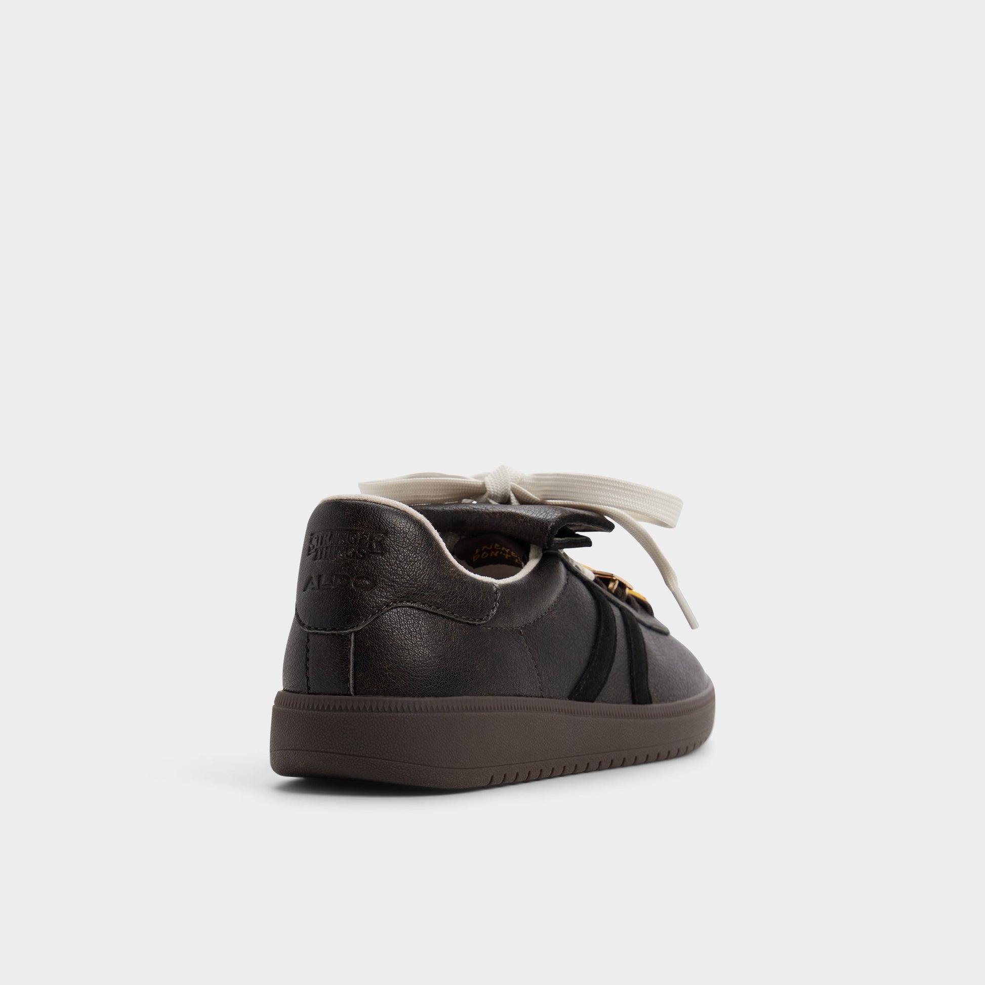 Angle de trois quarts de l'arrière de Marron Foncé Mindflayer Sneaker pour femmes
