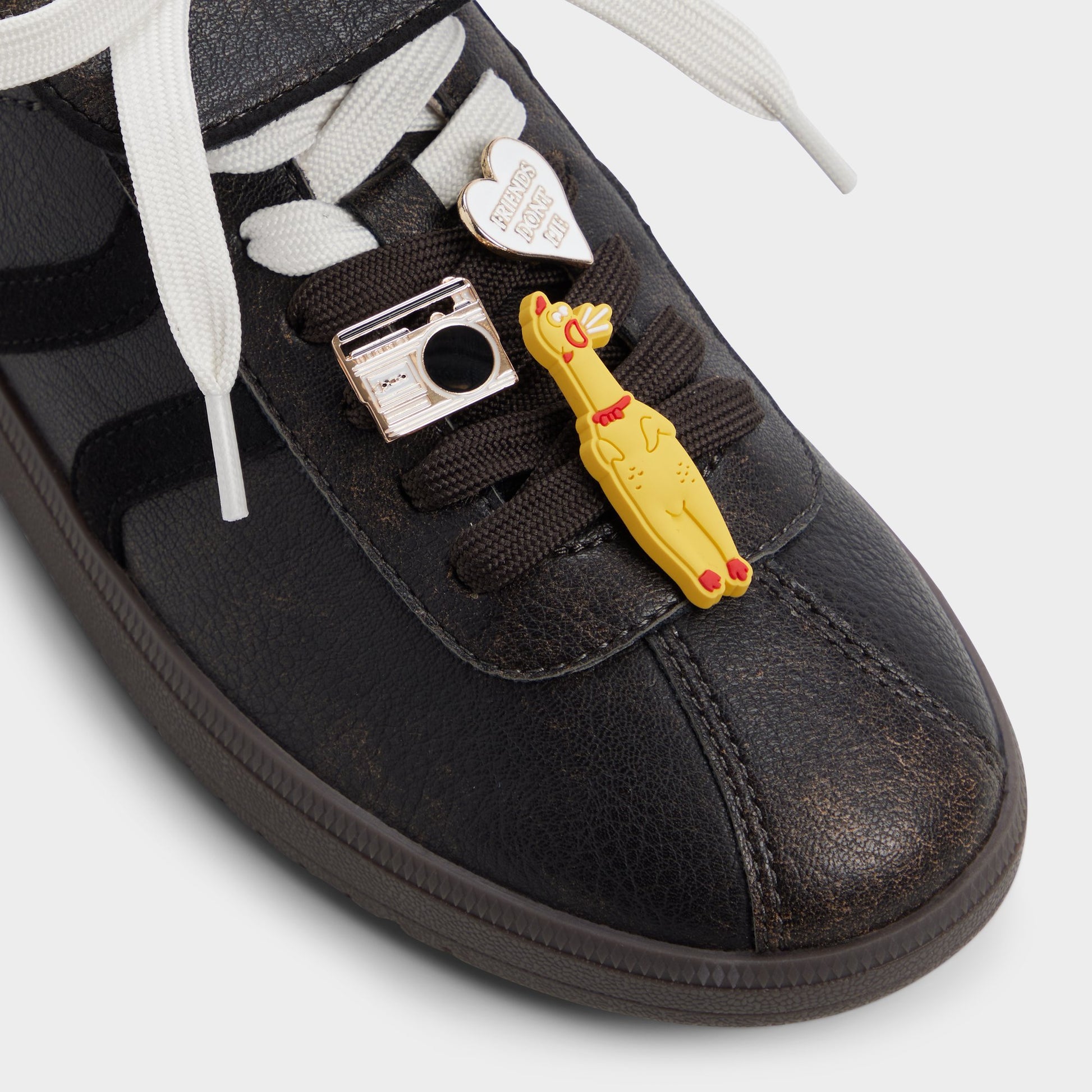 Gros plan de la Marron Foncé Mindflayer Sneaker pour femmes