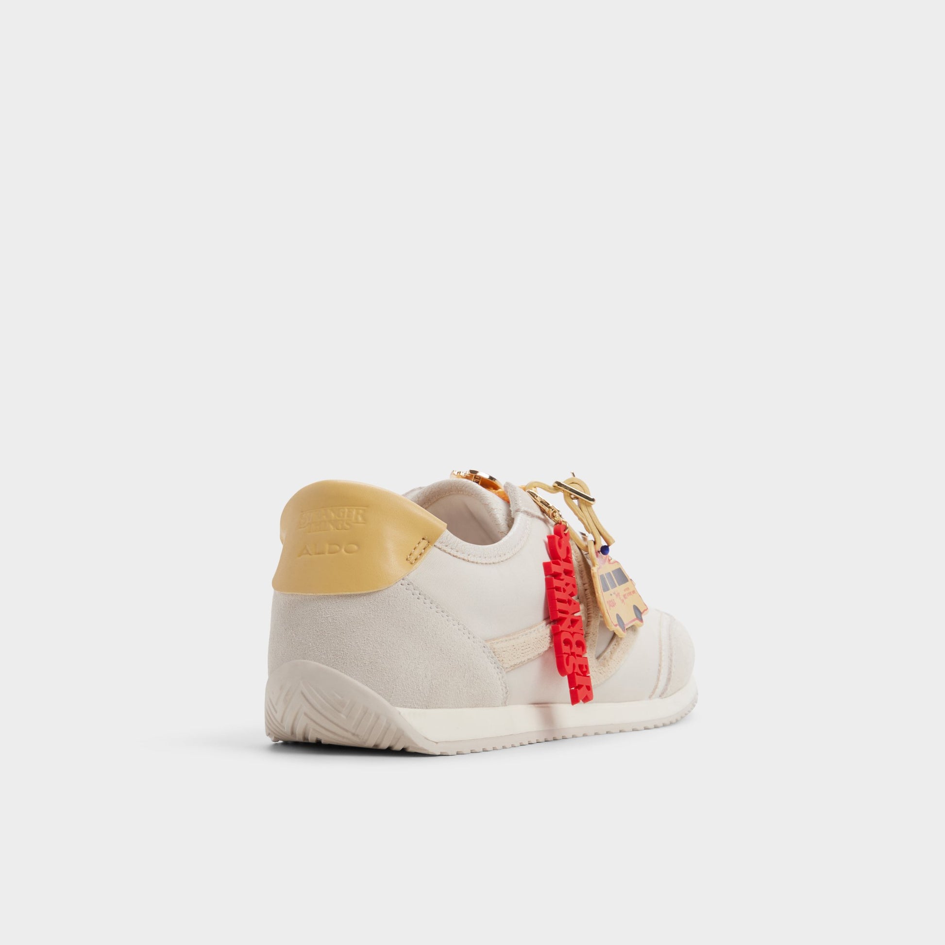 Angle de trois quarts de l'arrière de Blanc Pineapplepizza Sneaker pour femmes