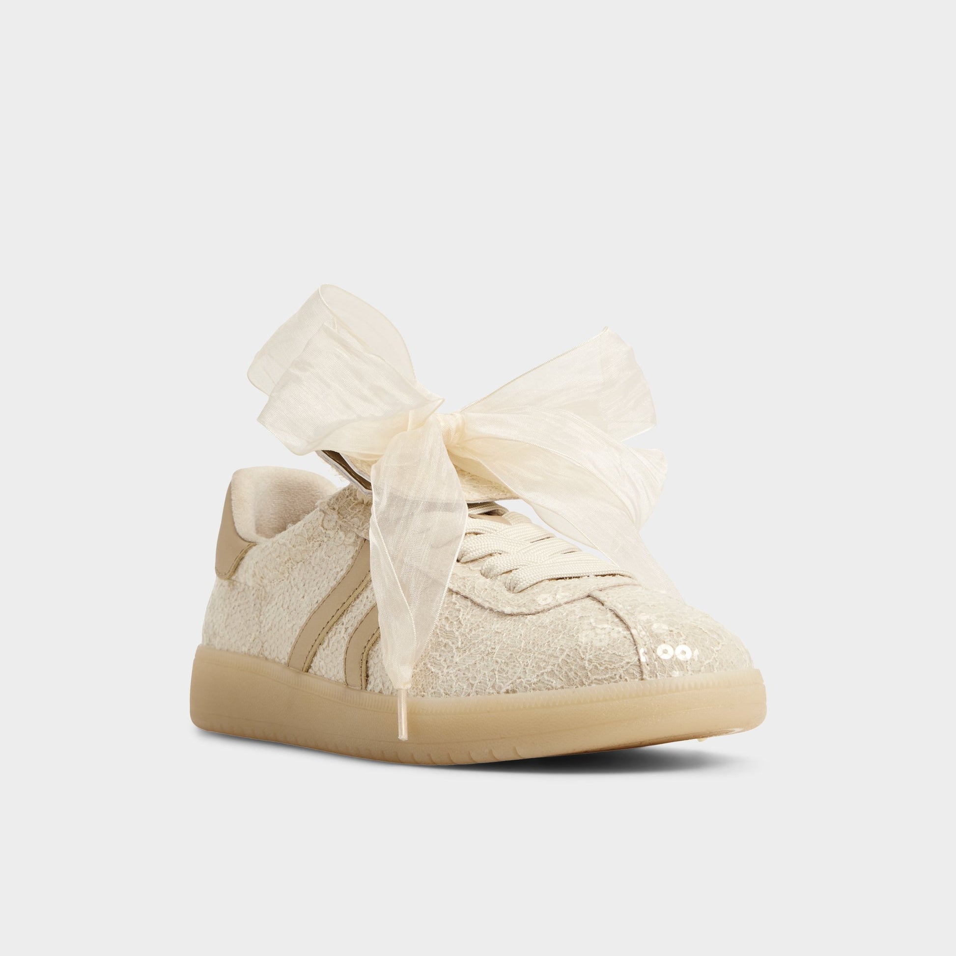 Angle de trois quarts de la face avant de Autre Blanc Itsneaker Sneaker