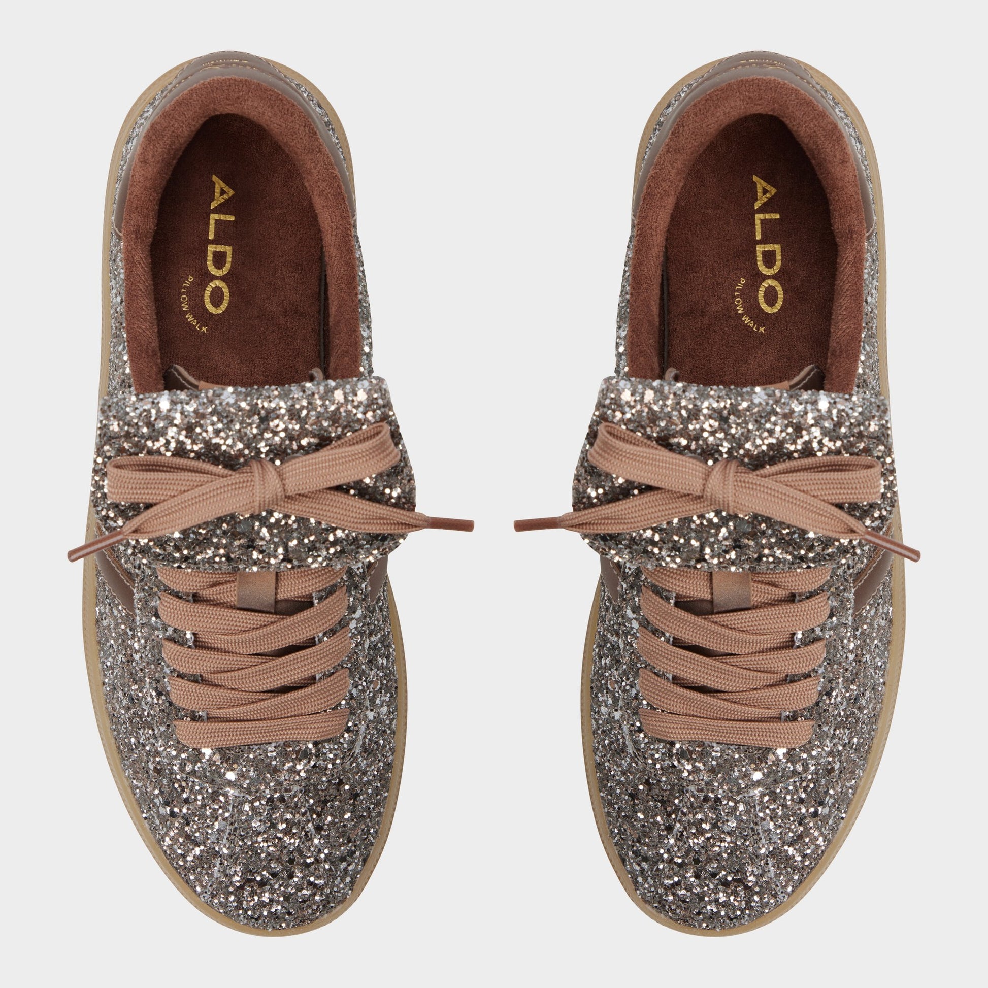 Vue de dessus de la Bronze Itsneaker Sneaker