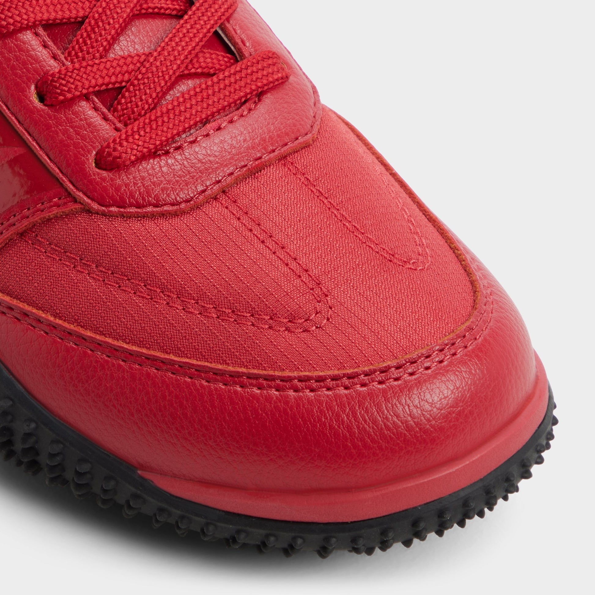 Close-up of the Red Drive Low top sneaker