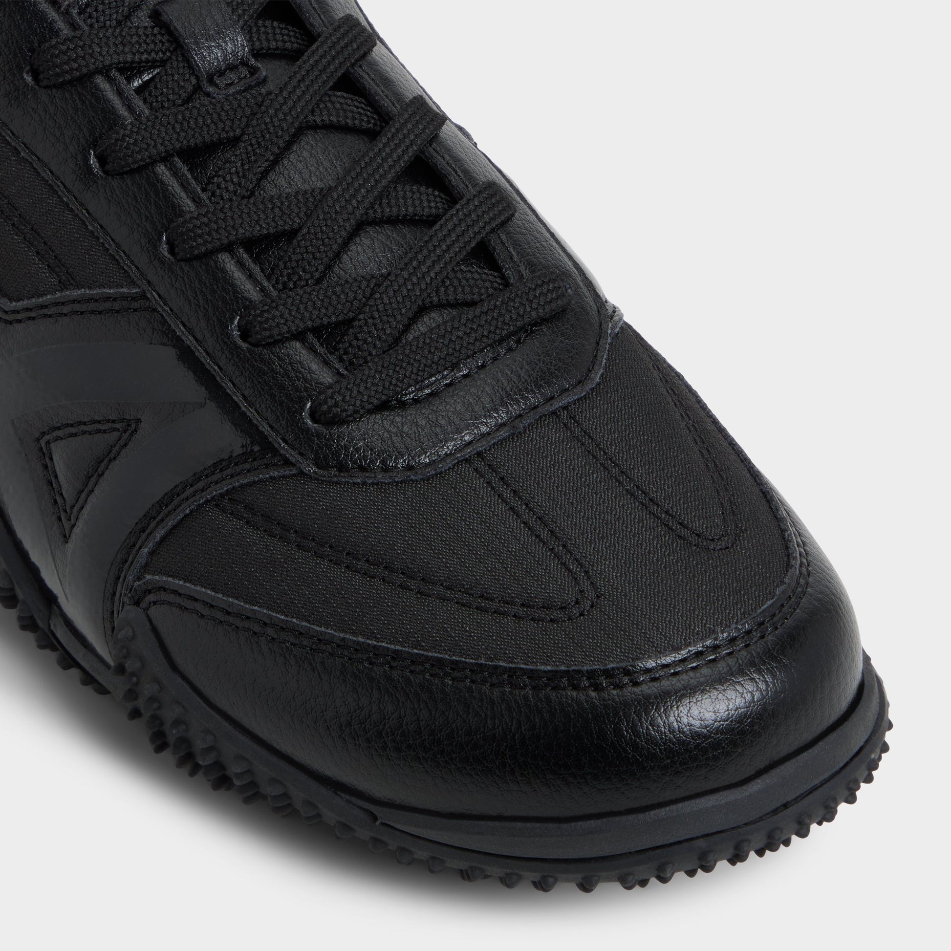 Close-up of the Black Drive Low top sneaker