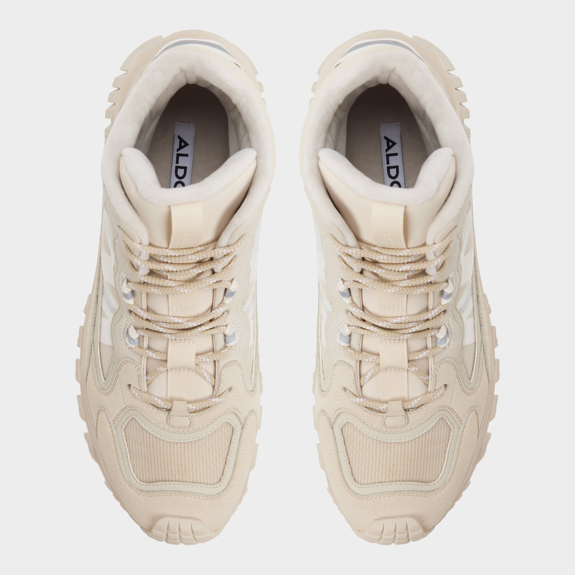 Top-down view of the Medium beige Lynx Lace-up boot