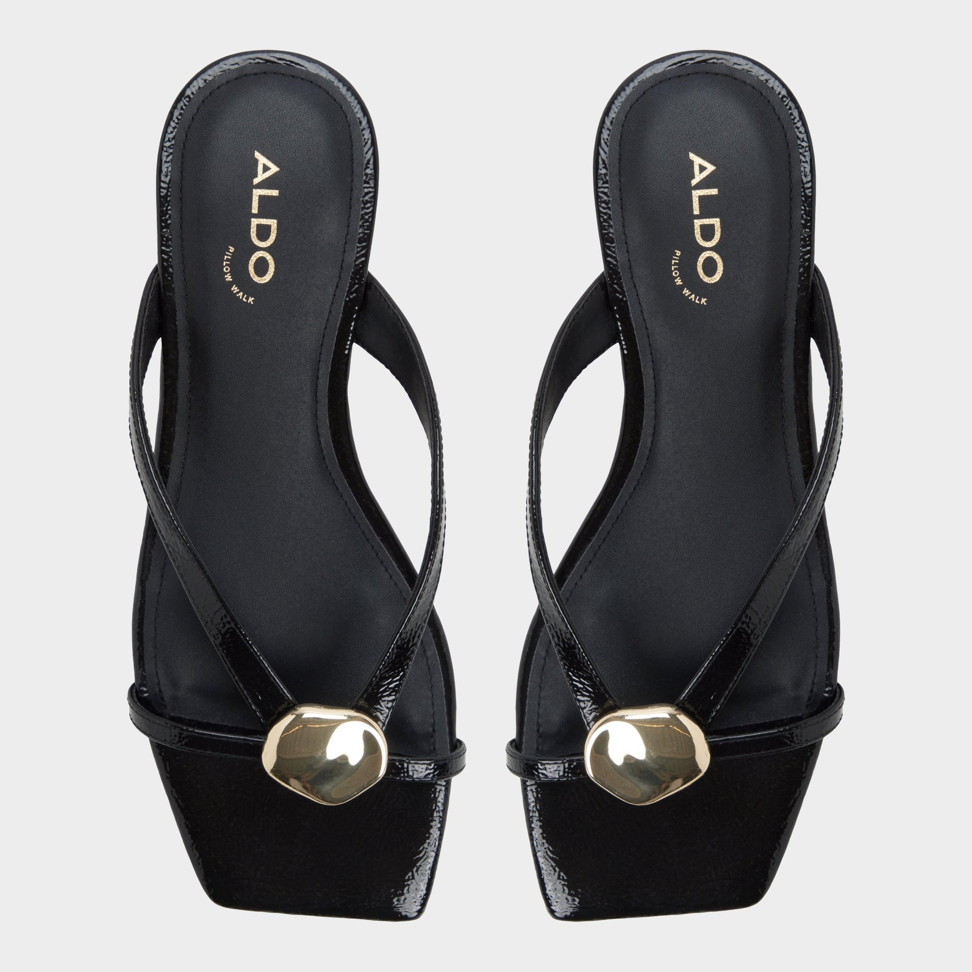 Top-down view of the Black Iliria Slide sandal