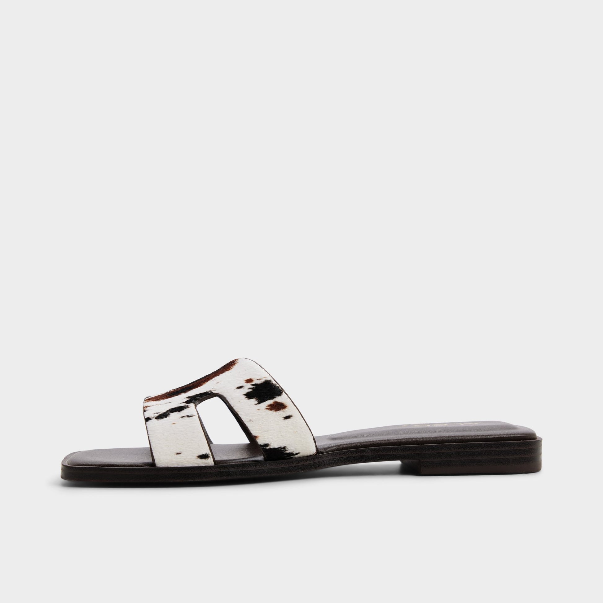 Side view of Open brown Itsandal Slide sandal