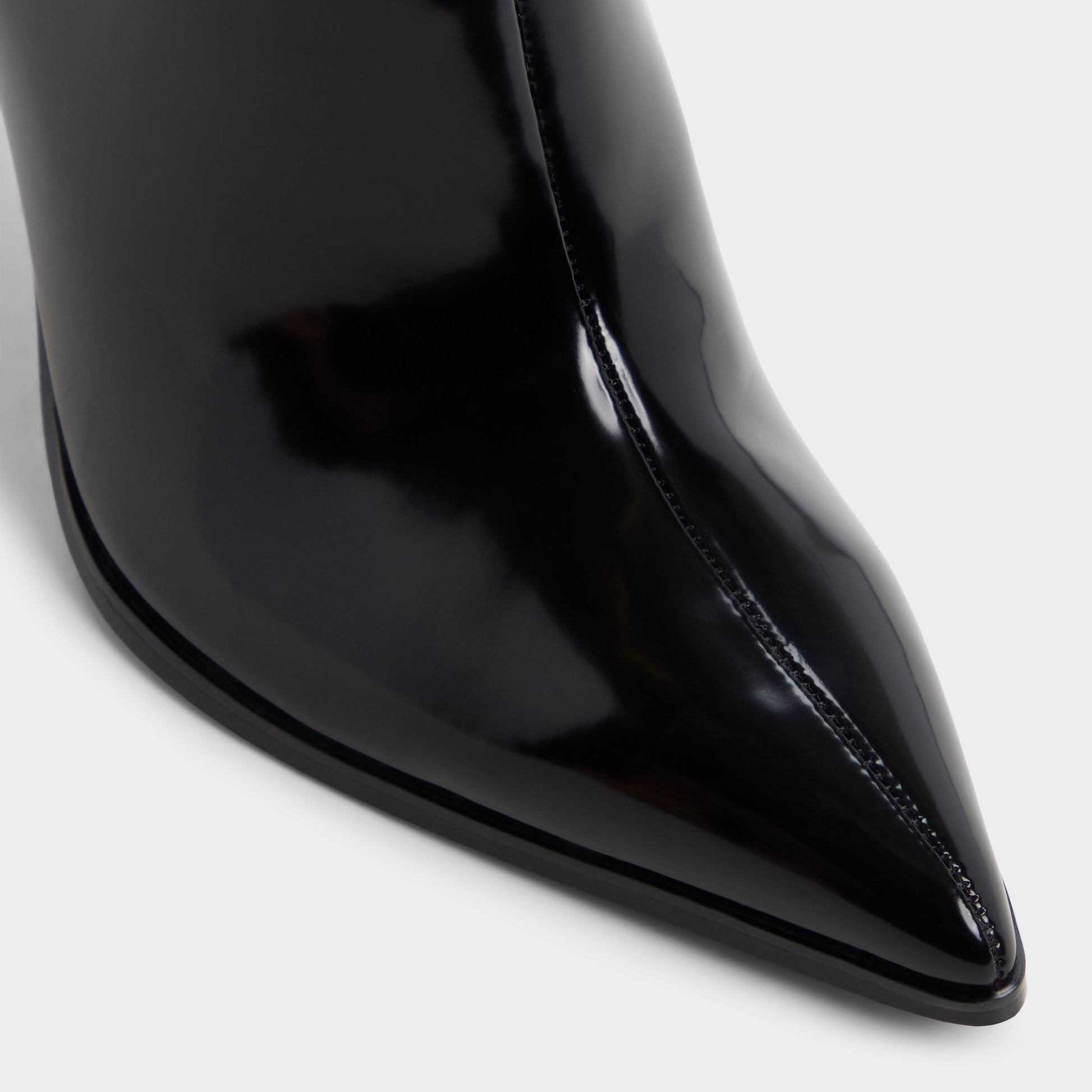 Close-up of the Black Maellie Knee-high boot