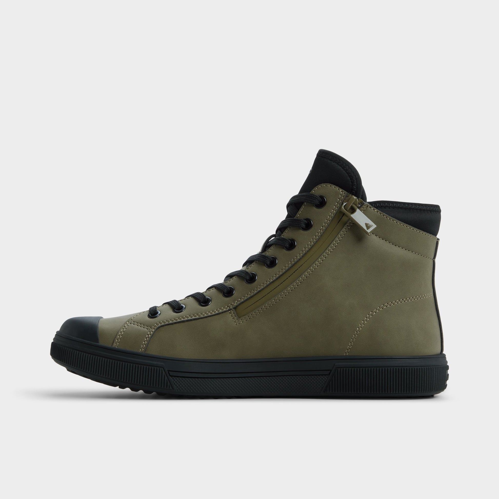 Side view of Olive Esttanqueiro Oxford shoe