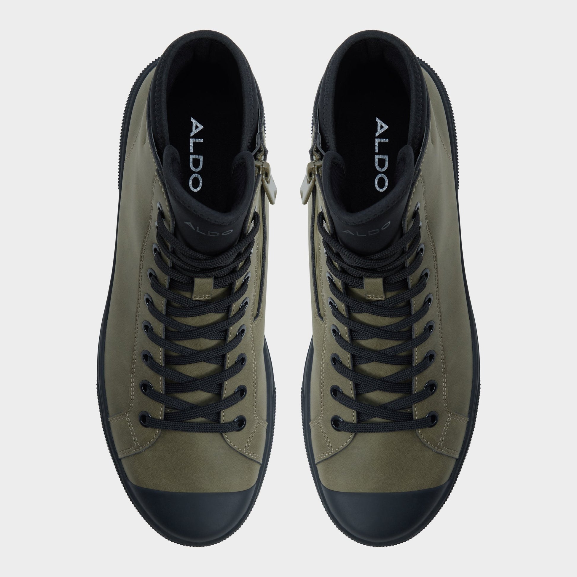 Top-down view of the Olive Esttanqueiro Oxford shoe