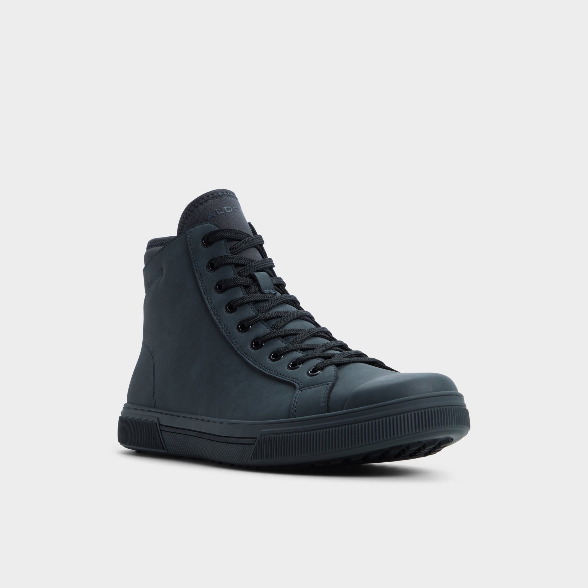 Three-quarter angle of Dark grey Esttanqueiro Oxford shoe's front side