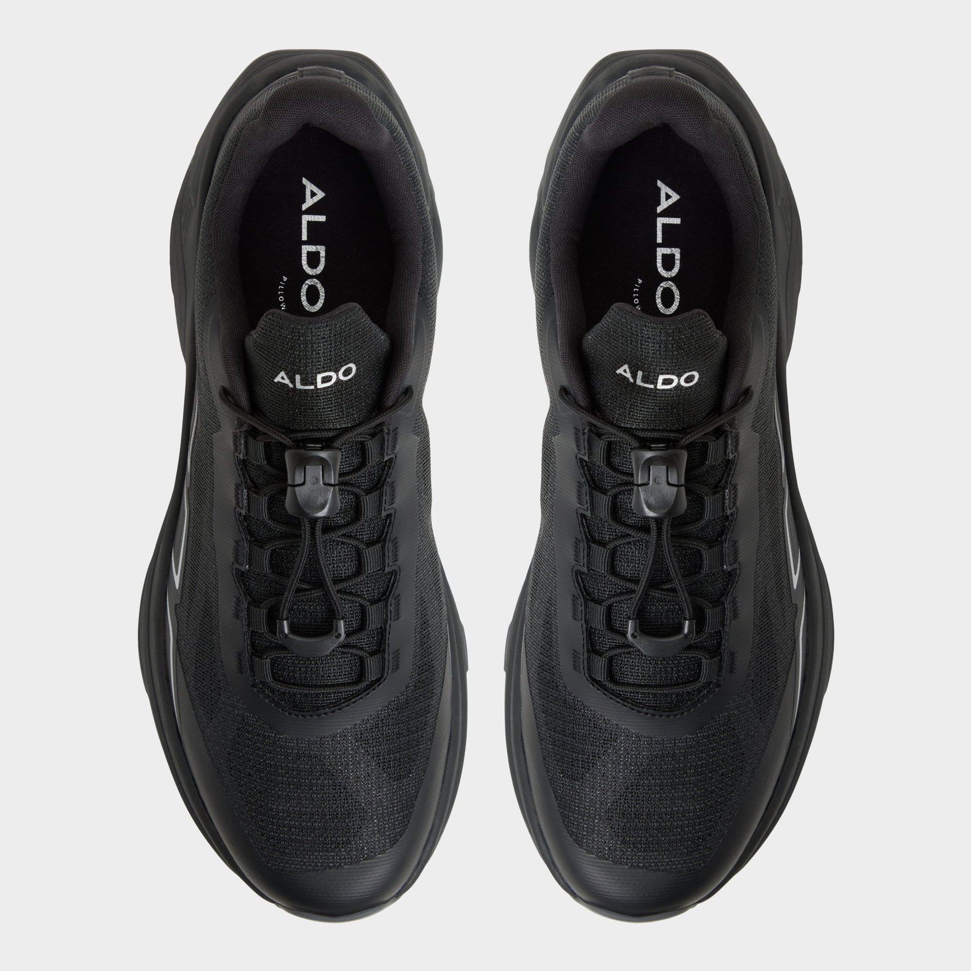 Vue de dessus de la Autre Noir Franki Sneaker bas