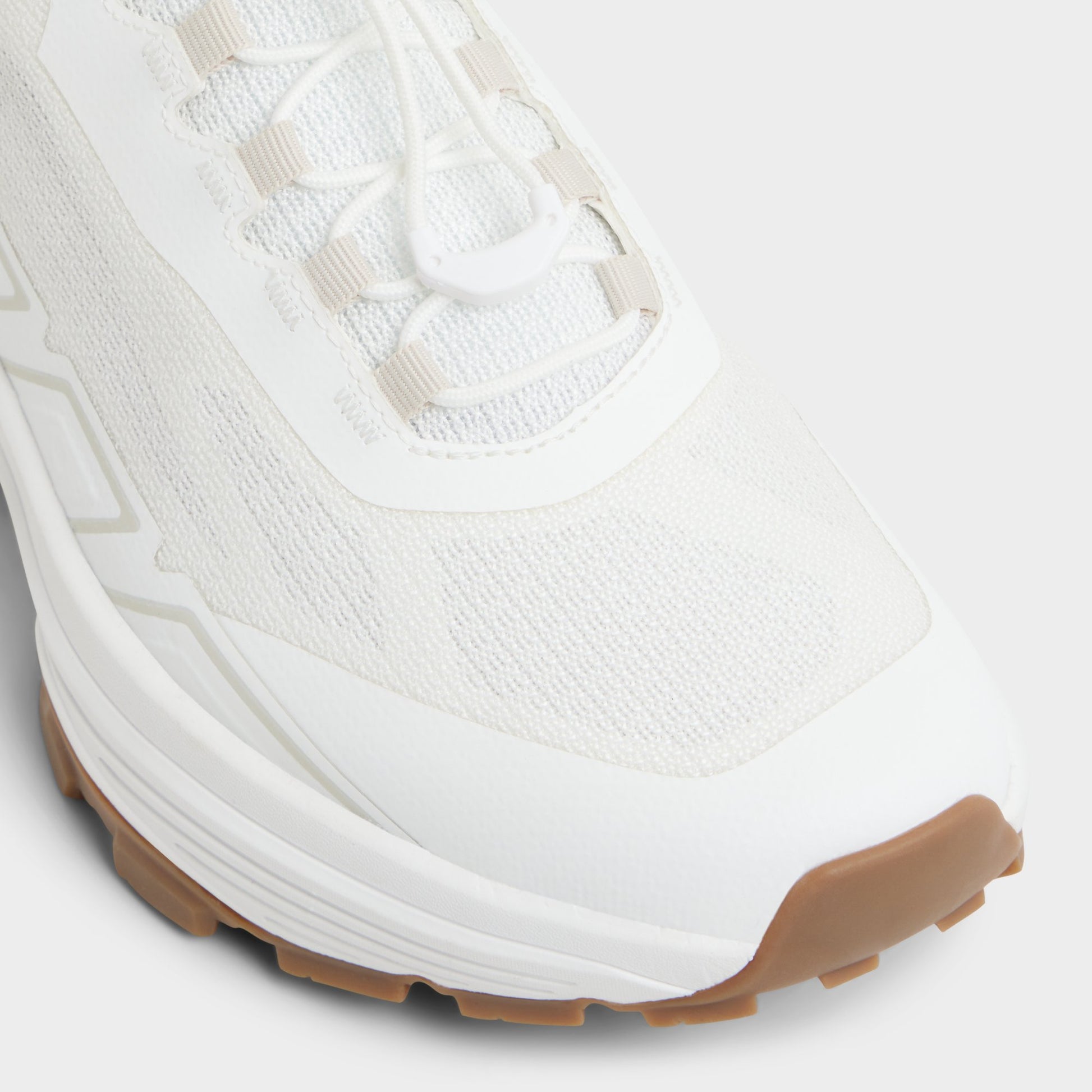 Gros plan de la Autre Blanc Franki Sneaker bas