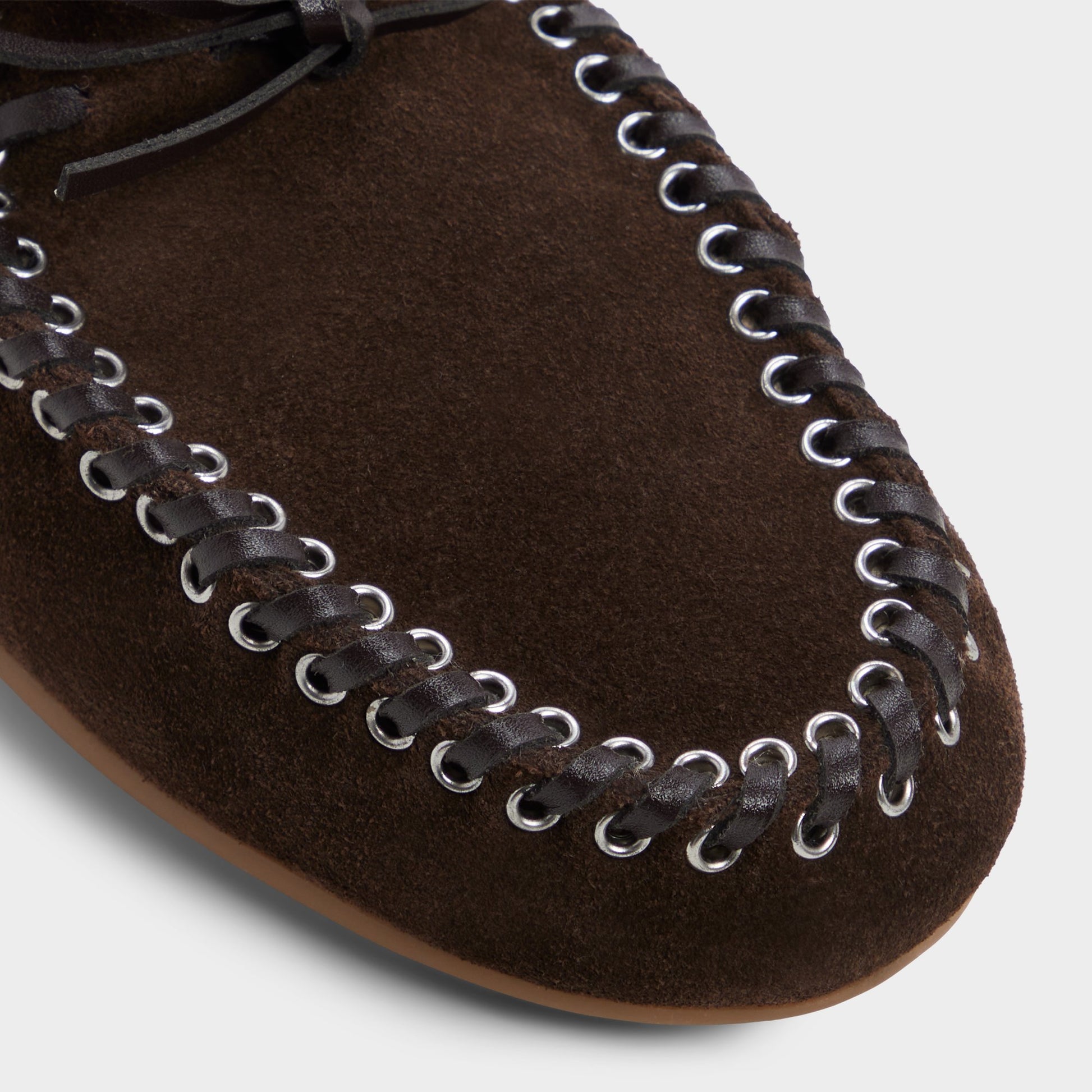 Gros plan de la Marron Foncé Patricie Boat shoe