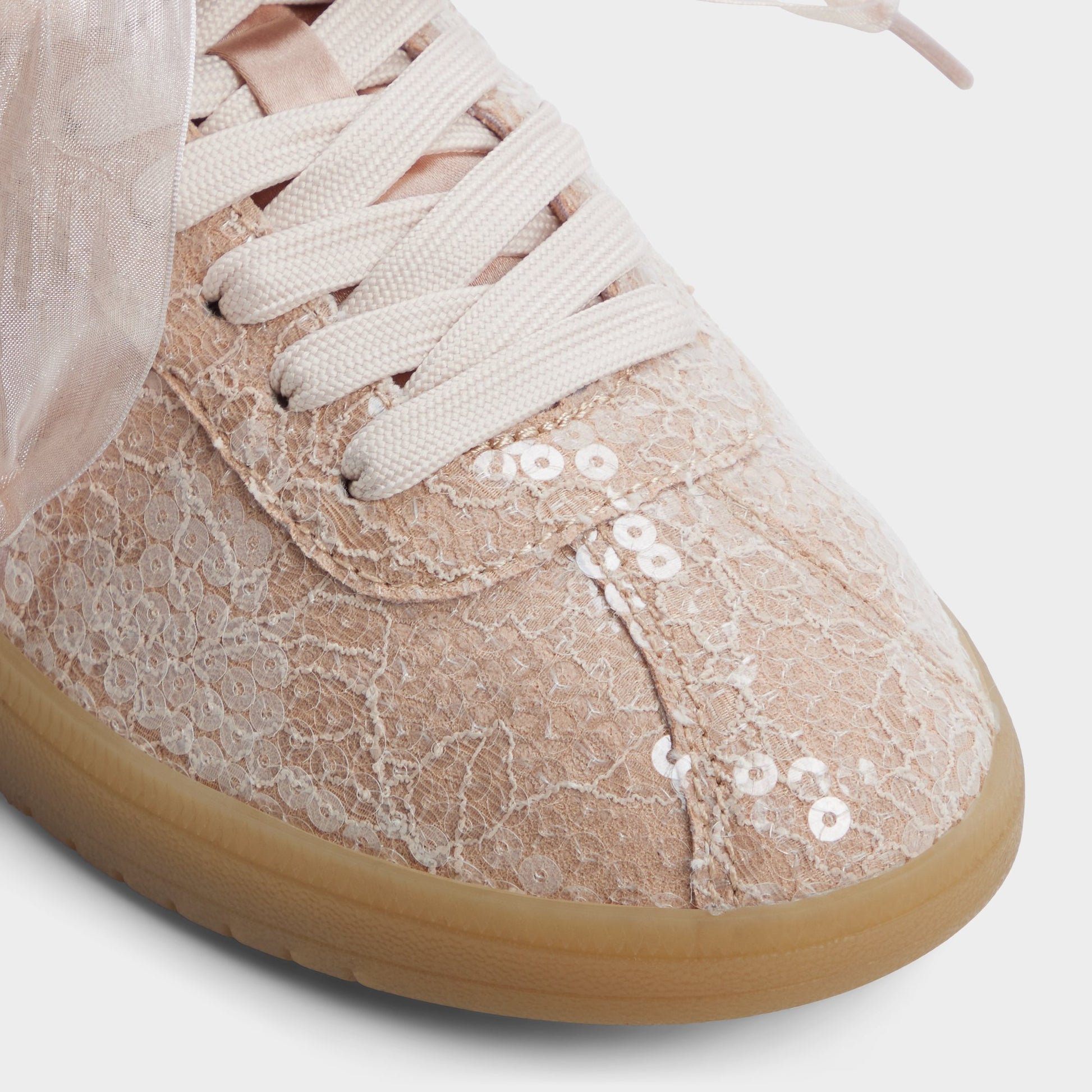 Close-up of the Light Pink Itsneaker Sneaker