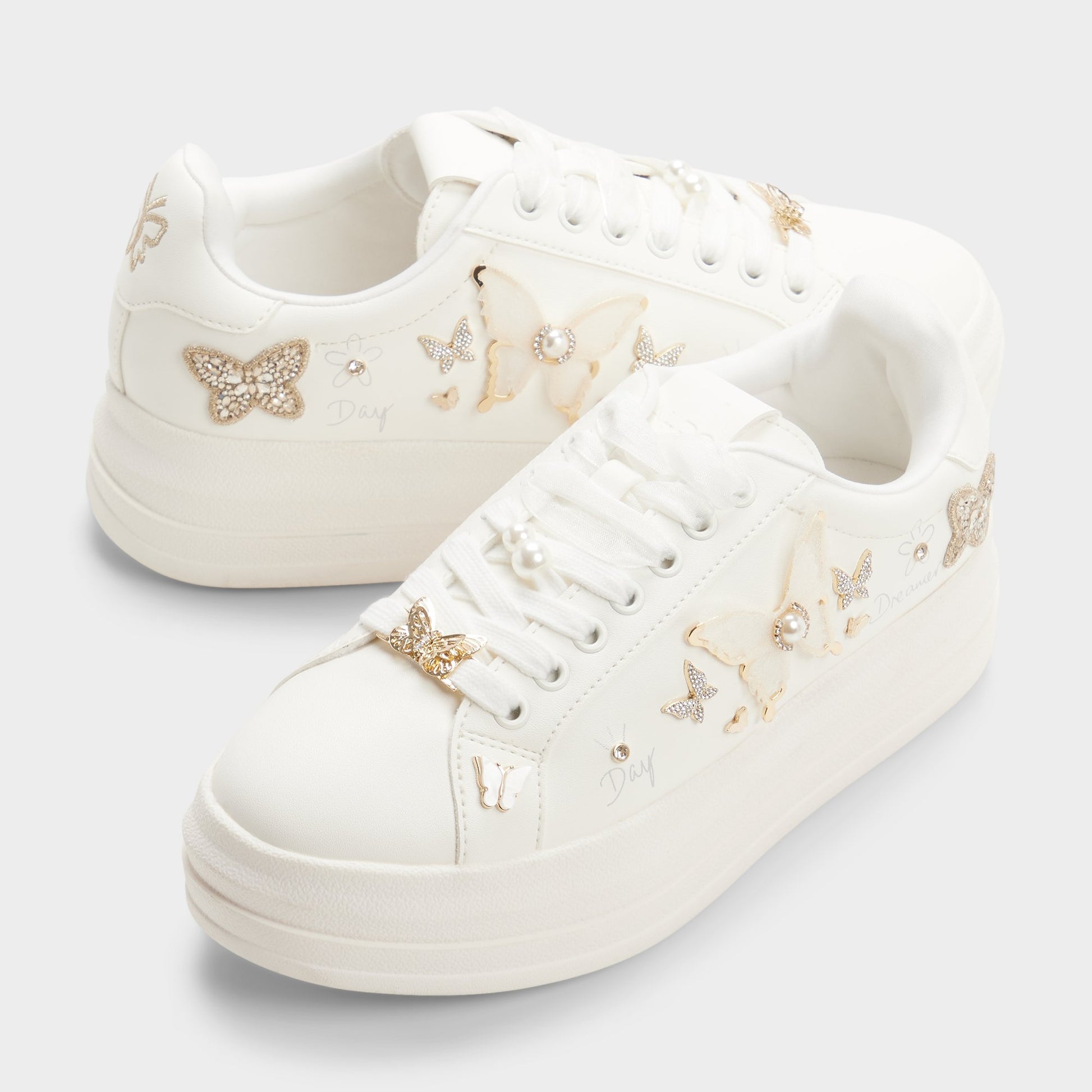 Vue en surbrillance d'une paire de Blanc Pearlwing2 Sneaker s