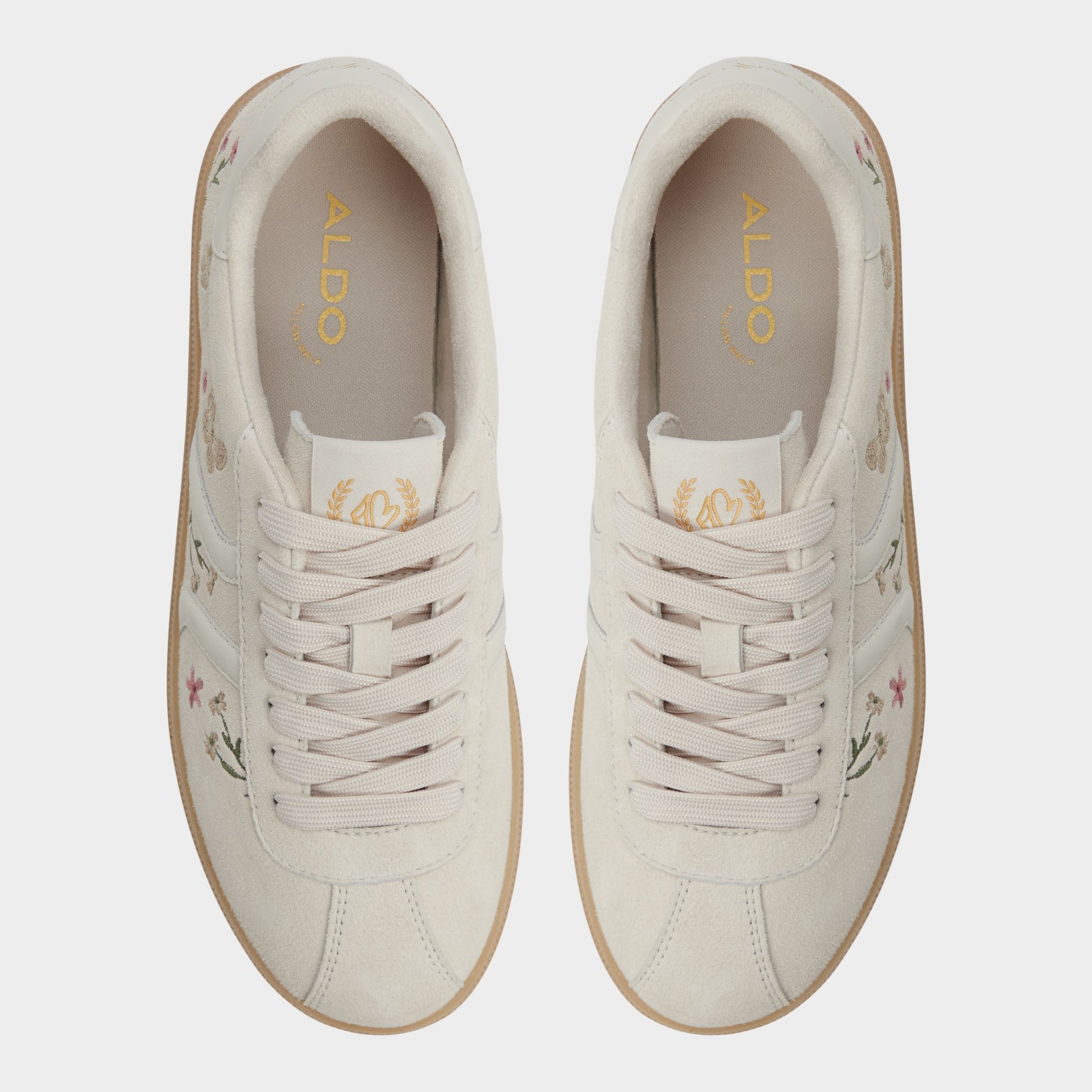 Top-down view of the Light Pink Chicsneaker Sneaker