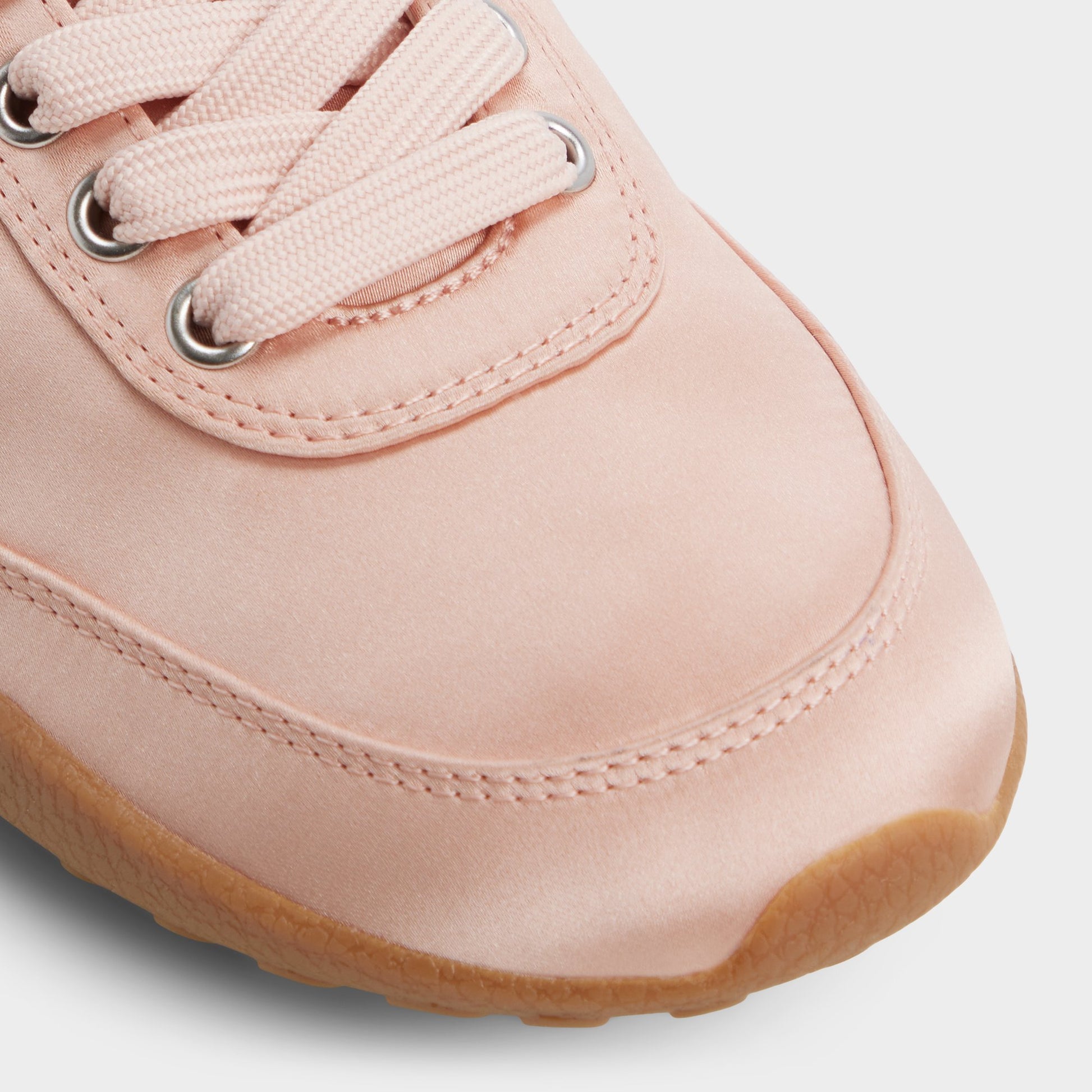 Close-up of the Light Pink Balletsnkr Jogger sneaker
