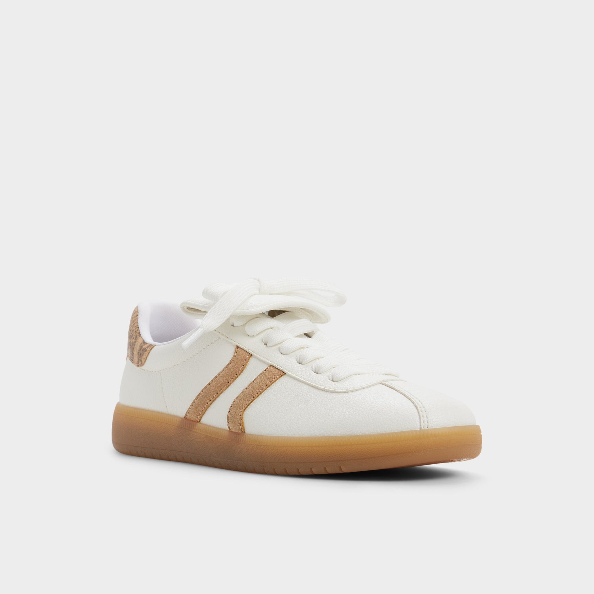 Three-quarter angle of Natural Itsneaker Sneaker's front side