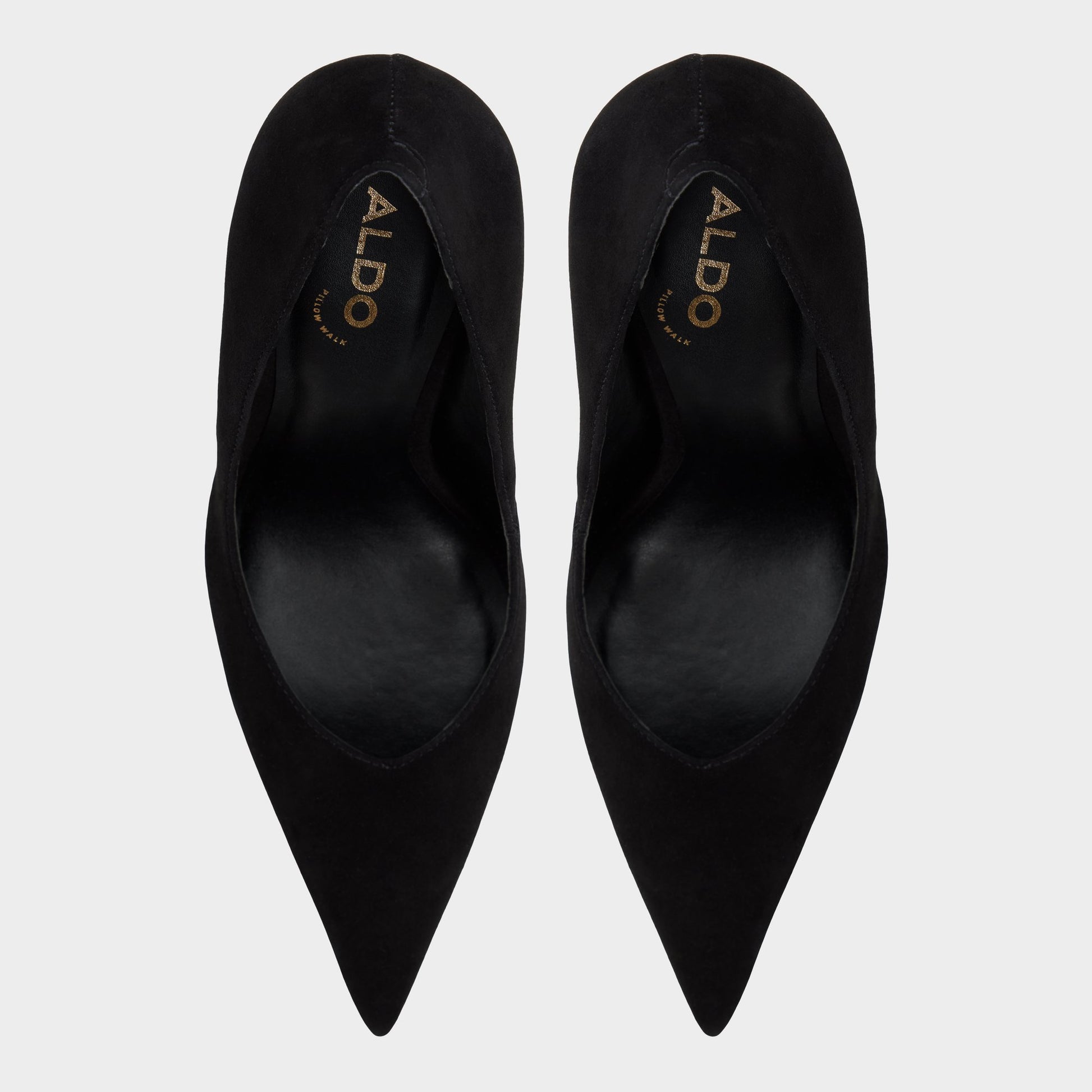 Vue de dessus de la Noir Emelie Escarpin
