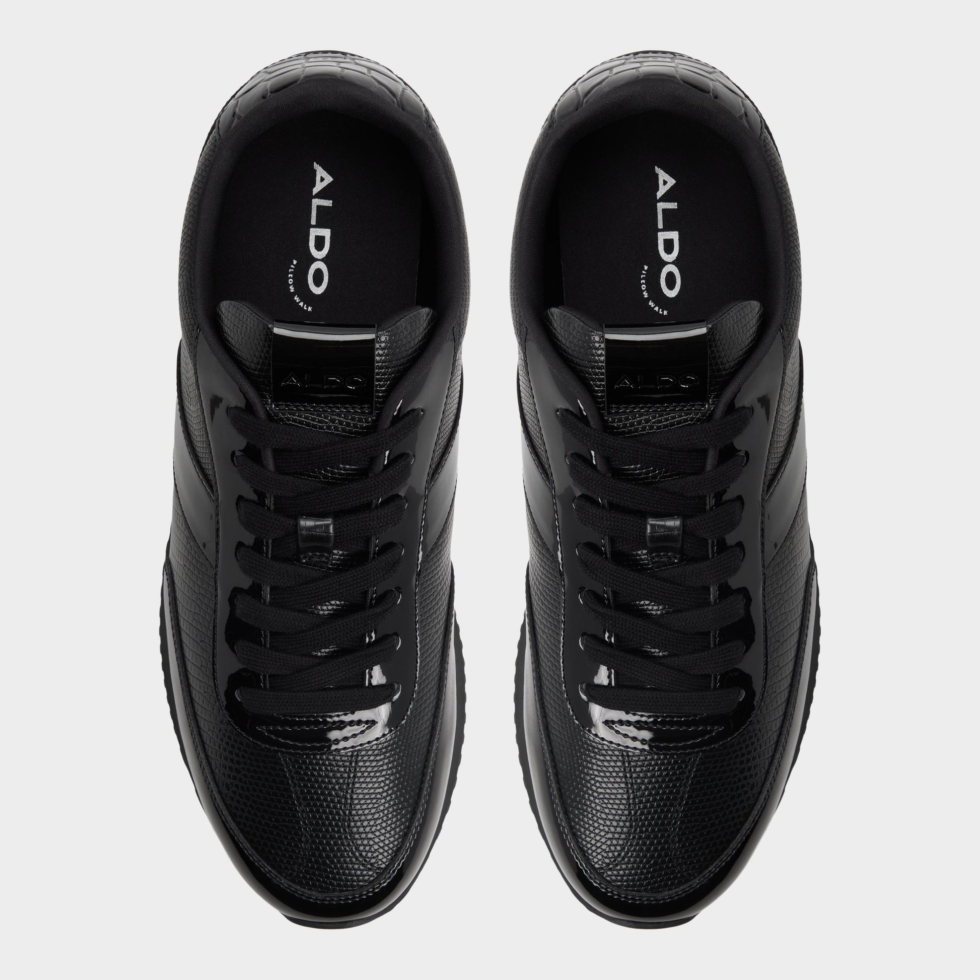 Top-down view of the Other black Nathaniell Low top sneaker