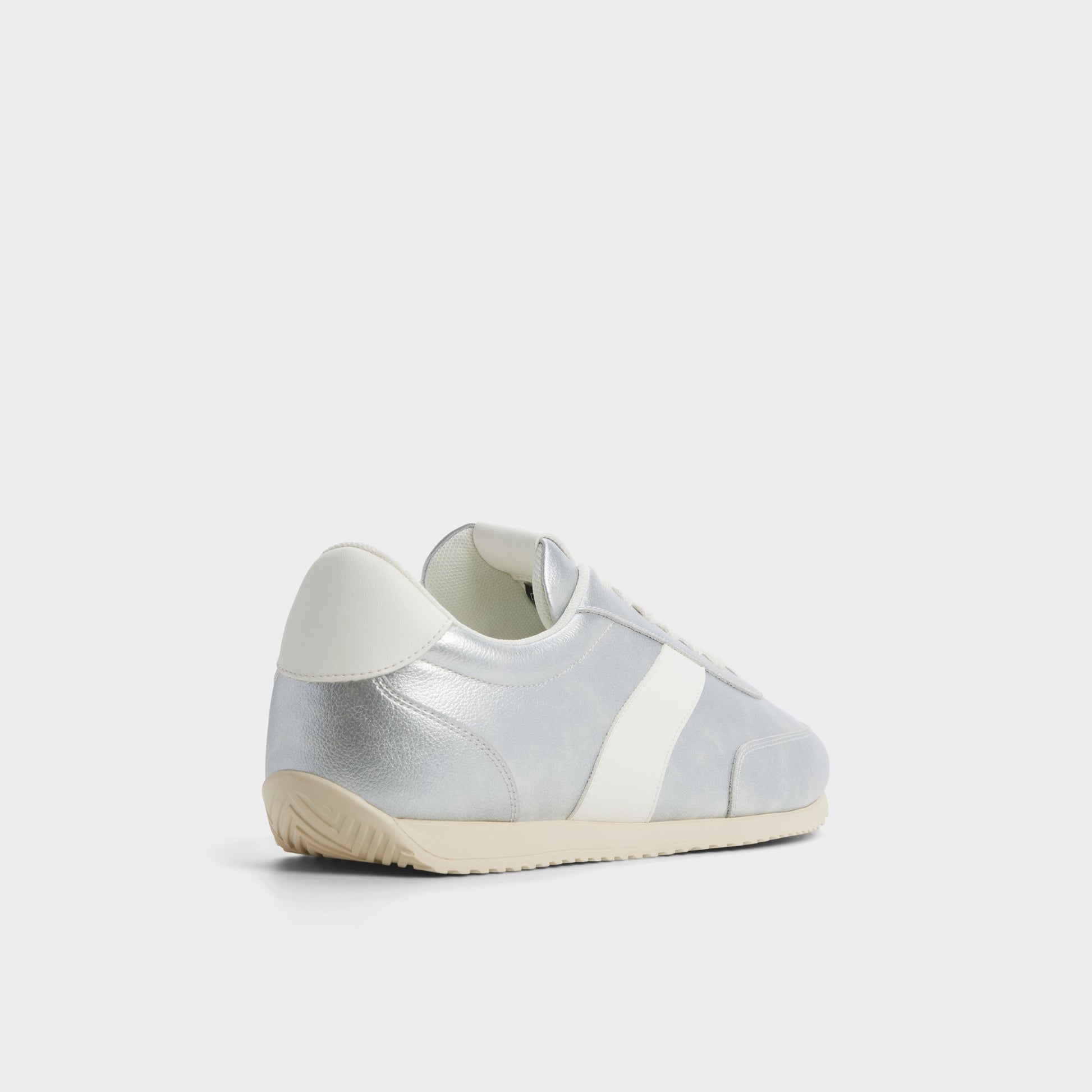 Three-quarter angle of Silver Nathaniell Low top sneaker's back side