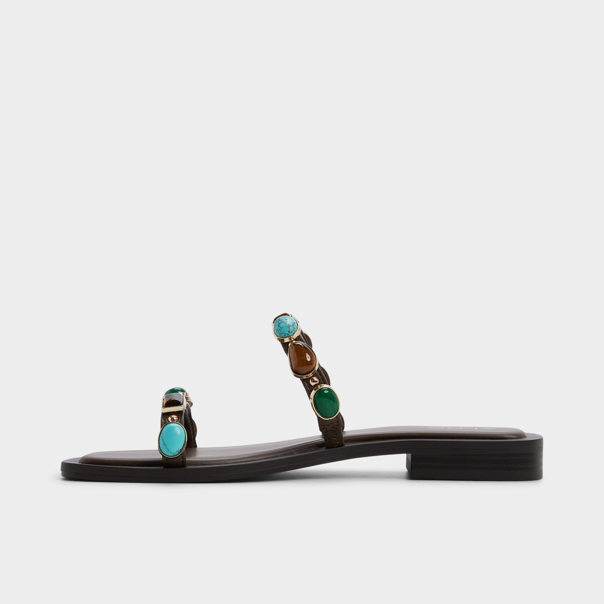 Side view of Dark brown Sapphira