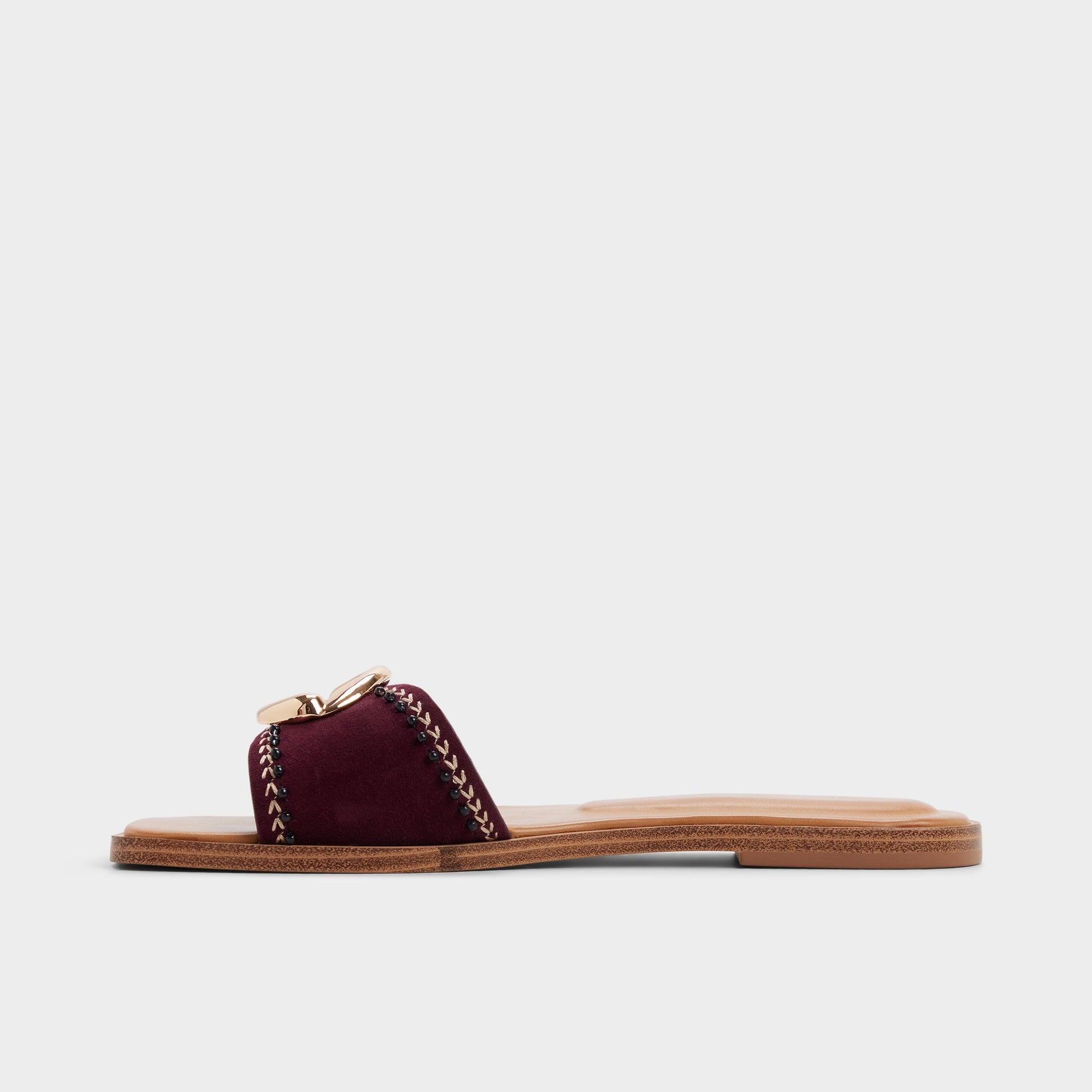 Side view of Bordo Biggin