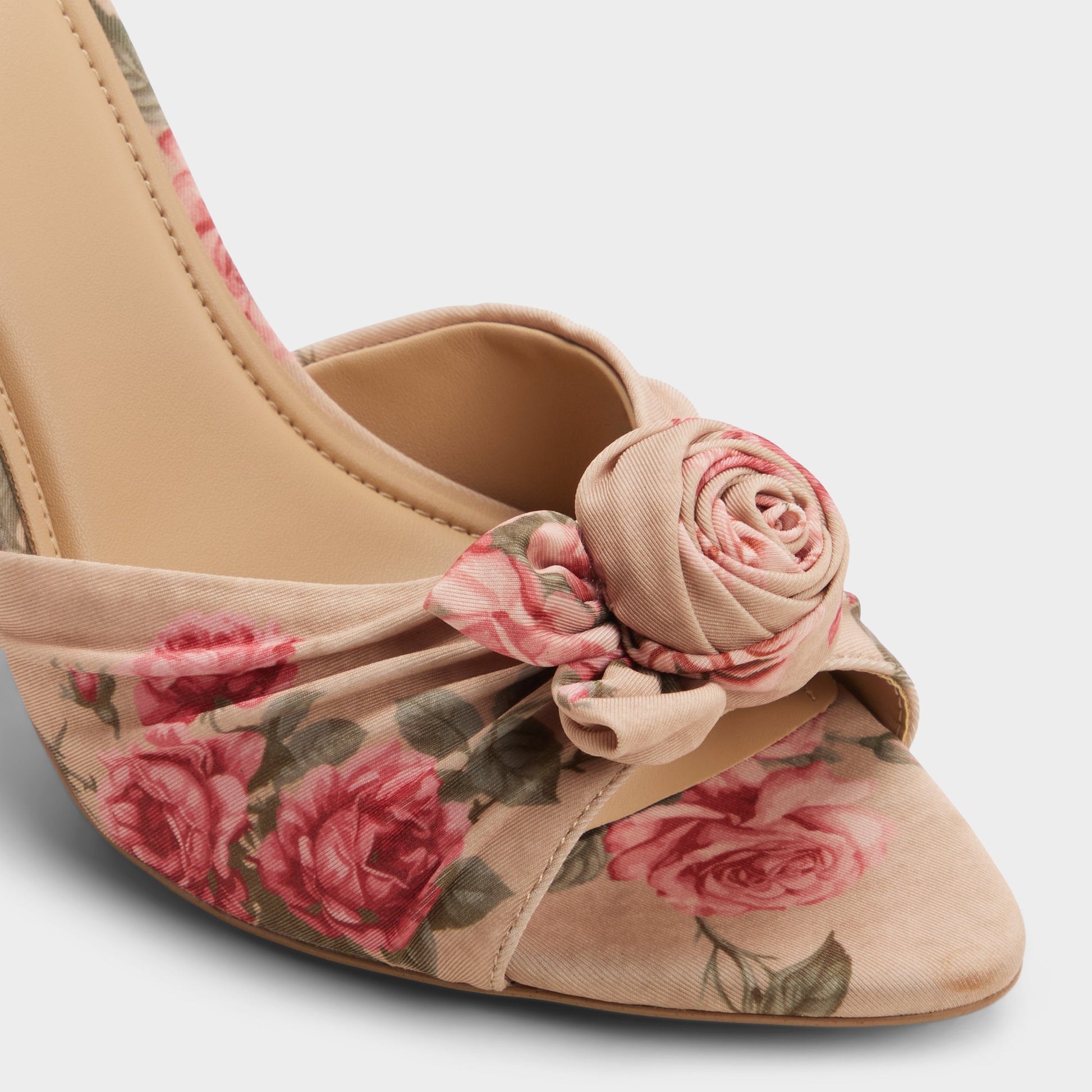 Close-up of the Beige combo Rosalina Heeled mule