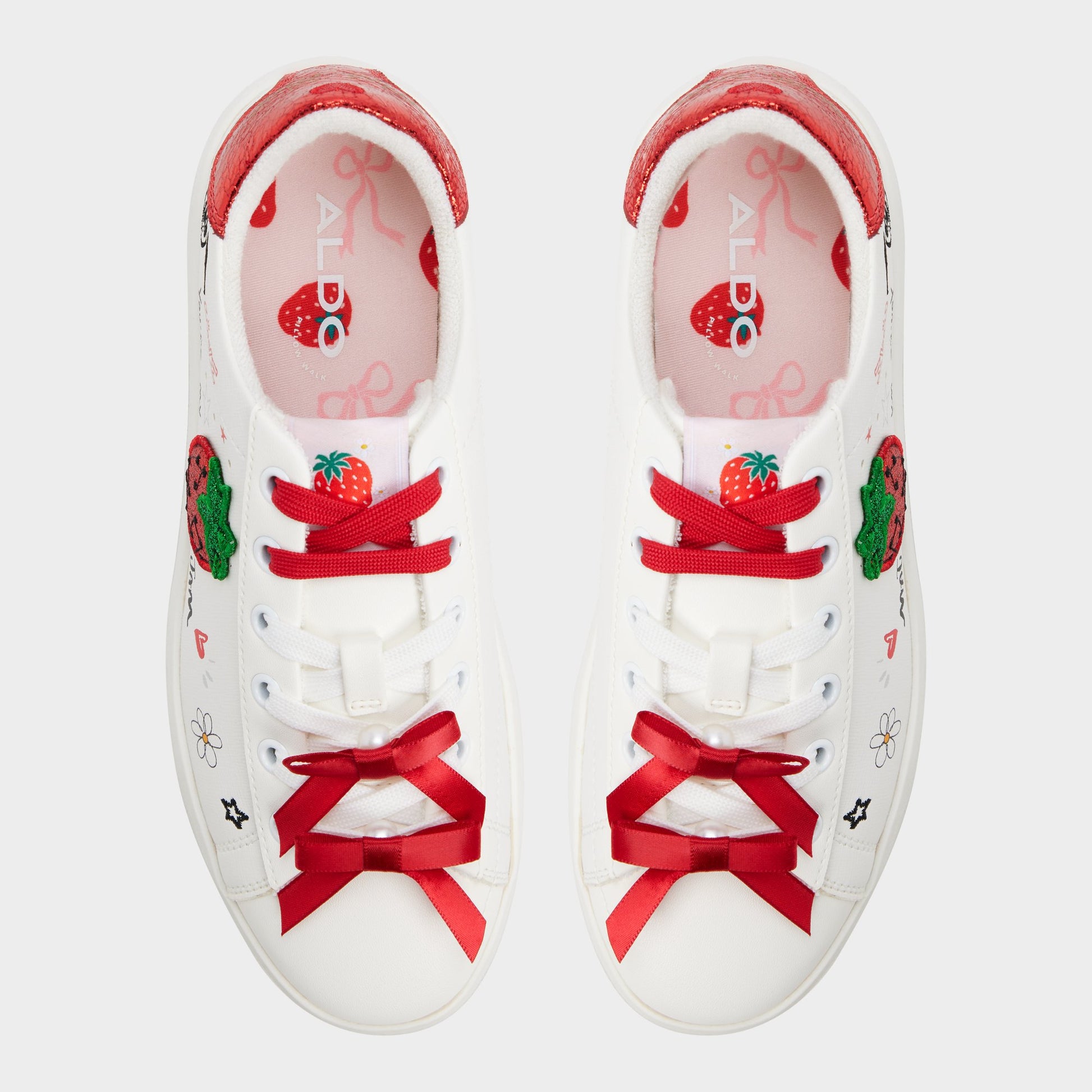 Top-down view of the White Lovesneaker Sneaker