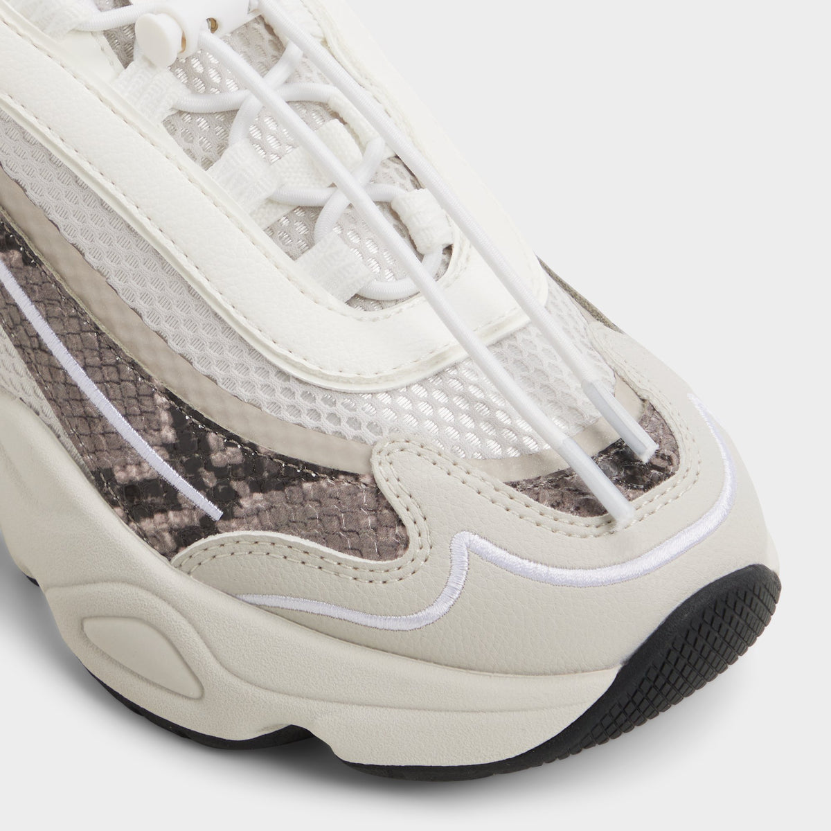 Close-up of the Light Grey Kitri