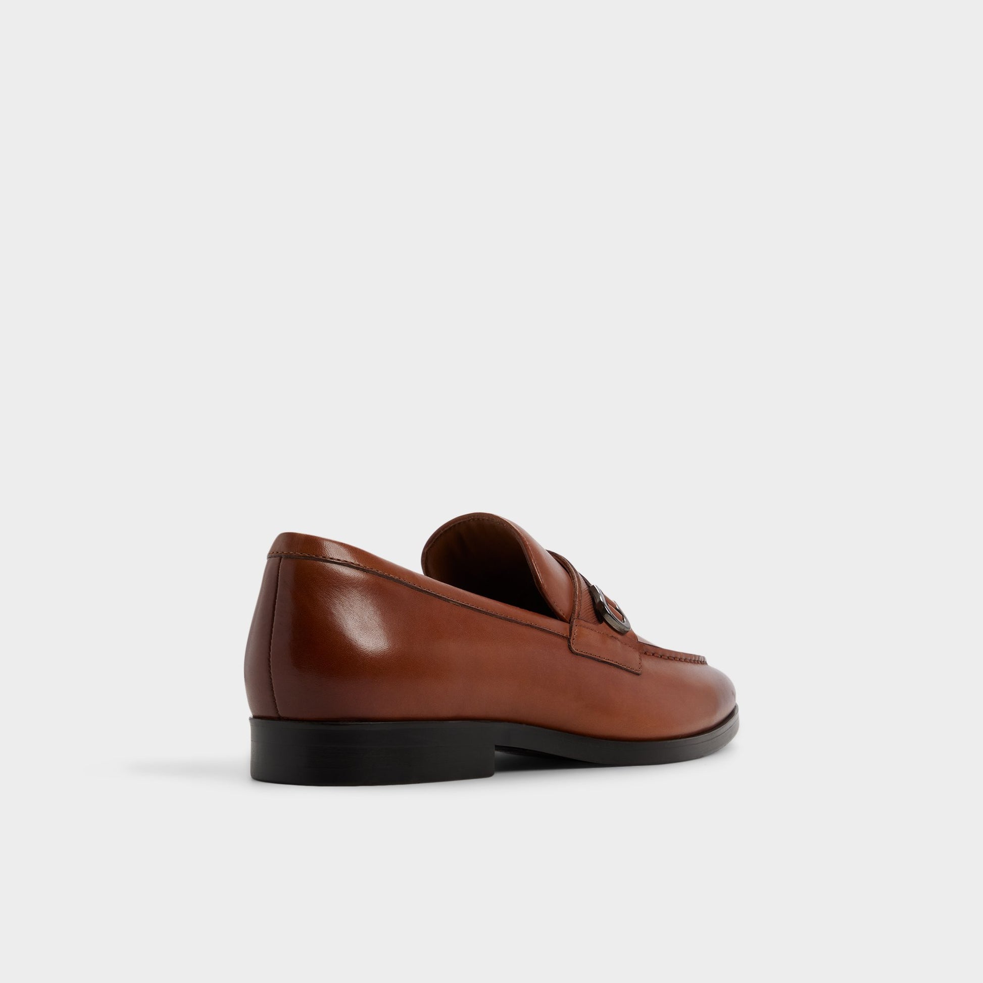 Three-quarter angle of Cognac Stanly Loafer's back side