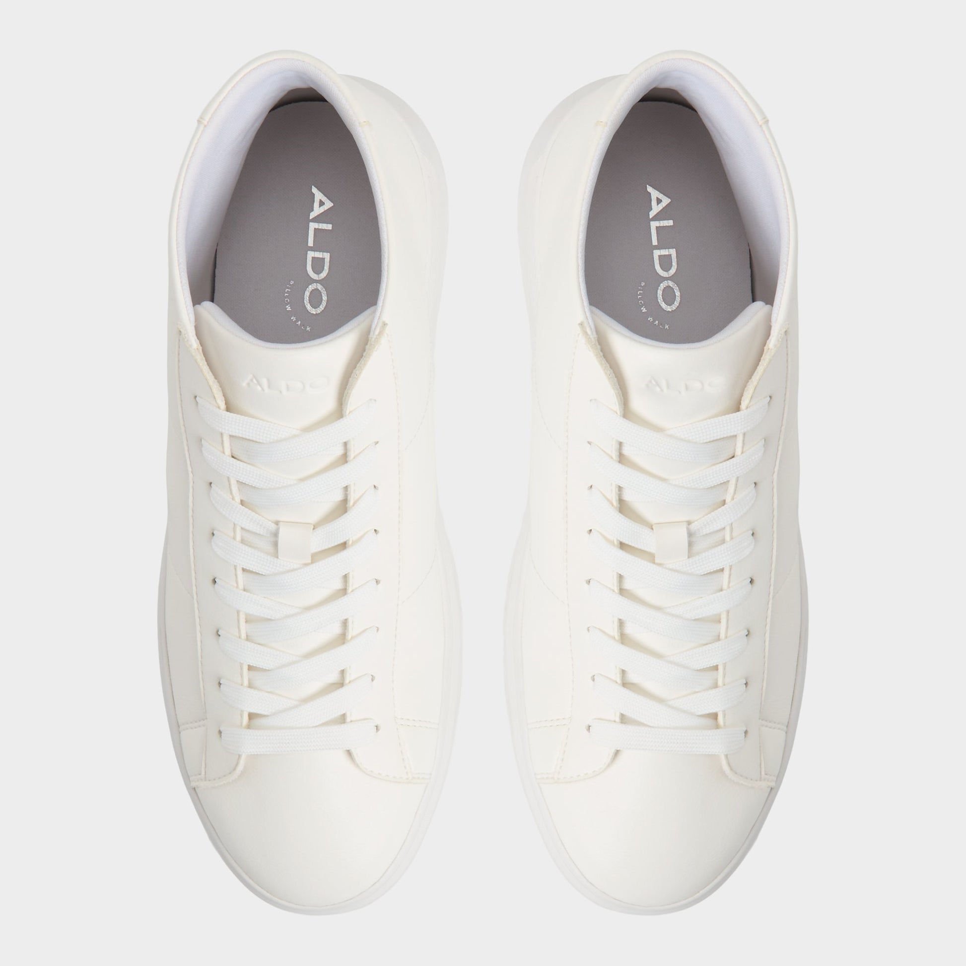 Top-down view of the White Toby High top sneaker